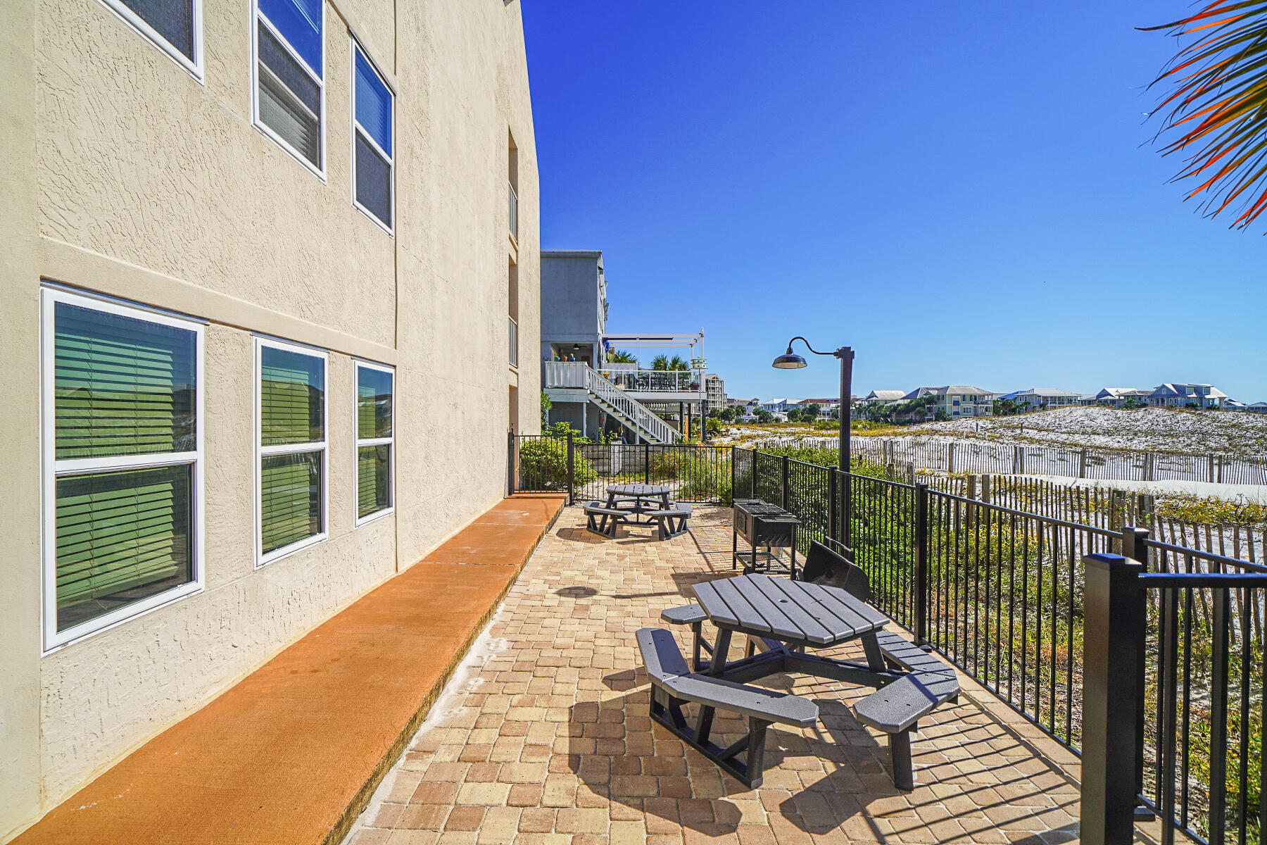POOLSIDE VILLAS CONDO - Residential