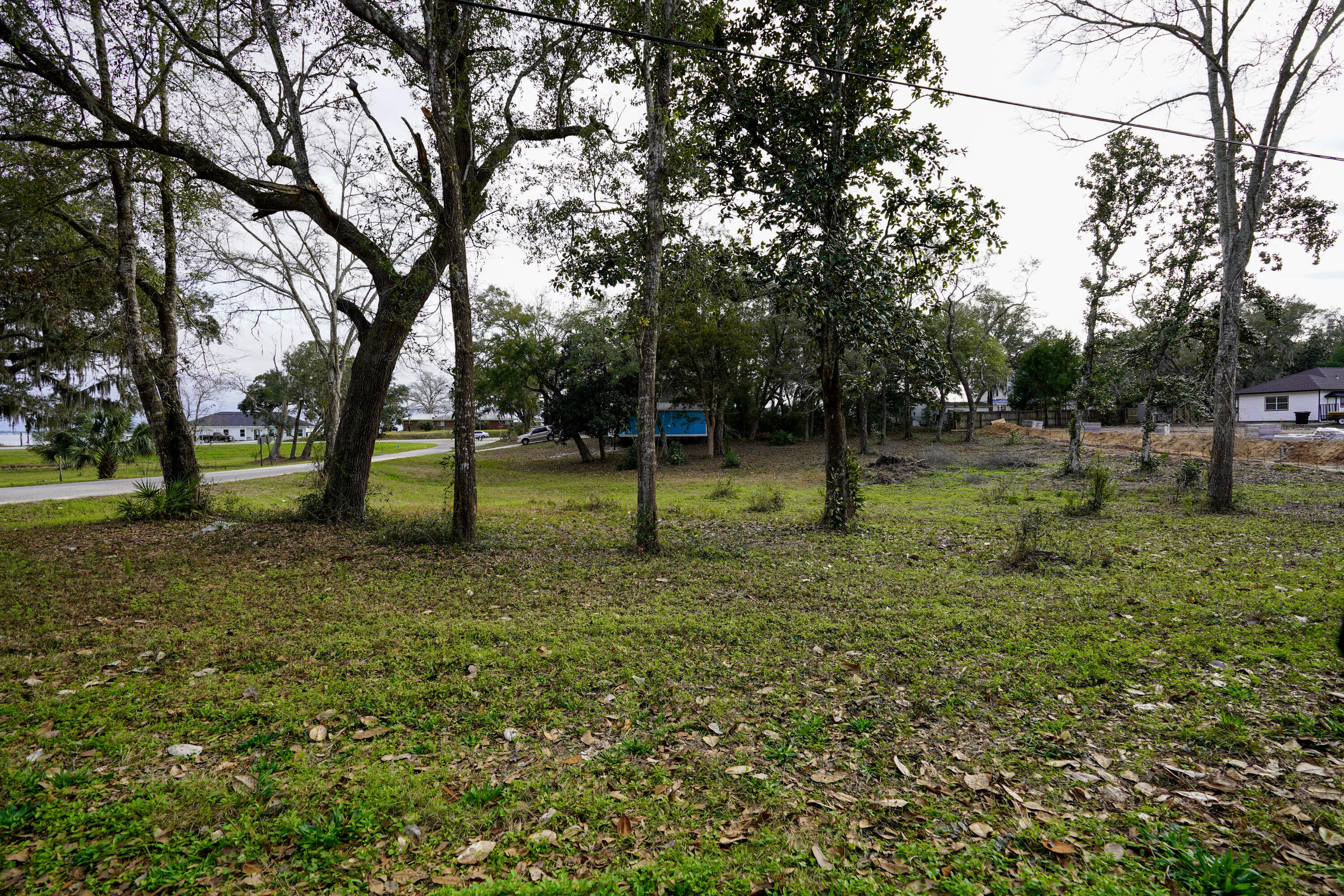 CHICKASAW S/D - Land
