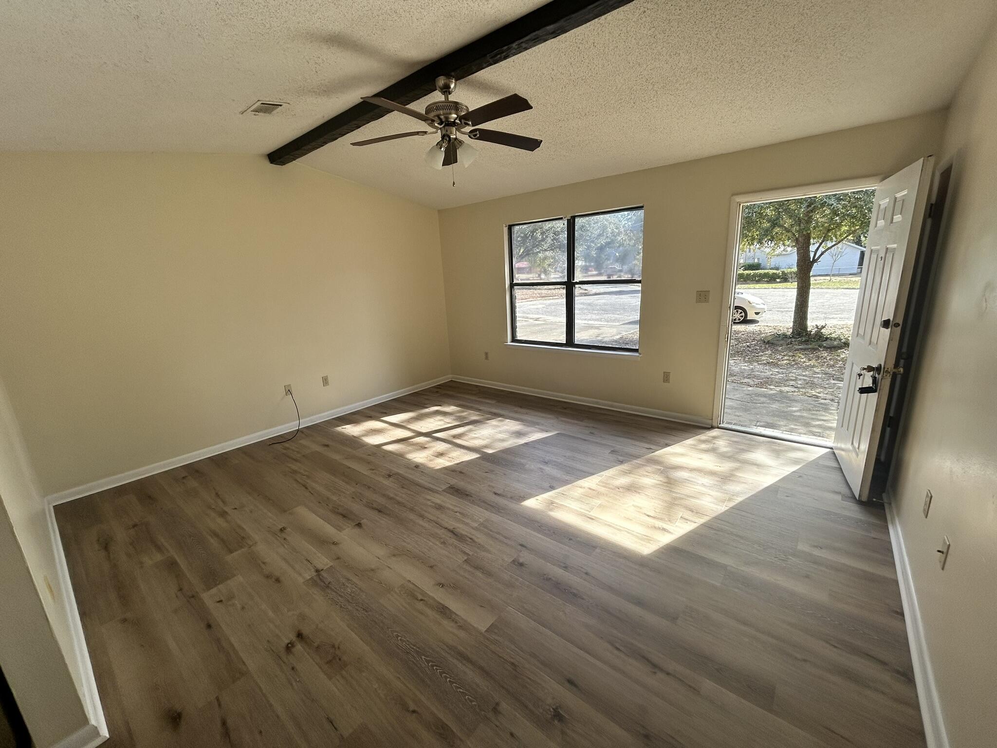 EDGEWOOD - Residential Lease