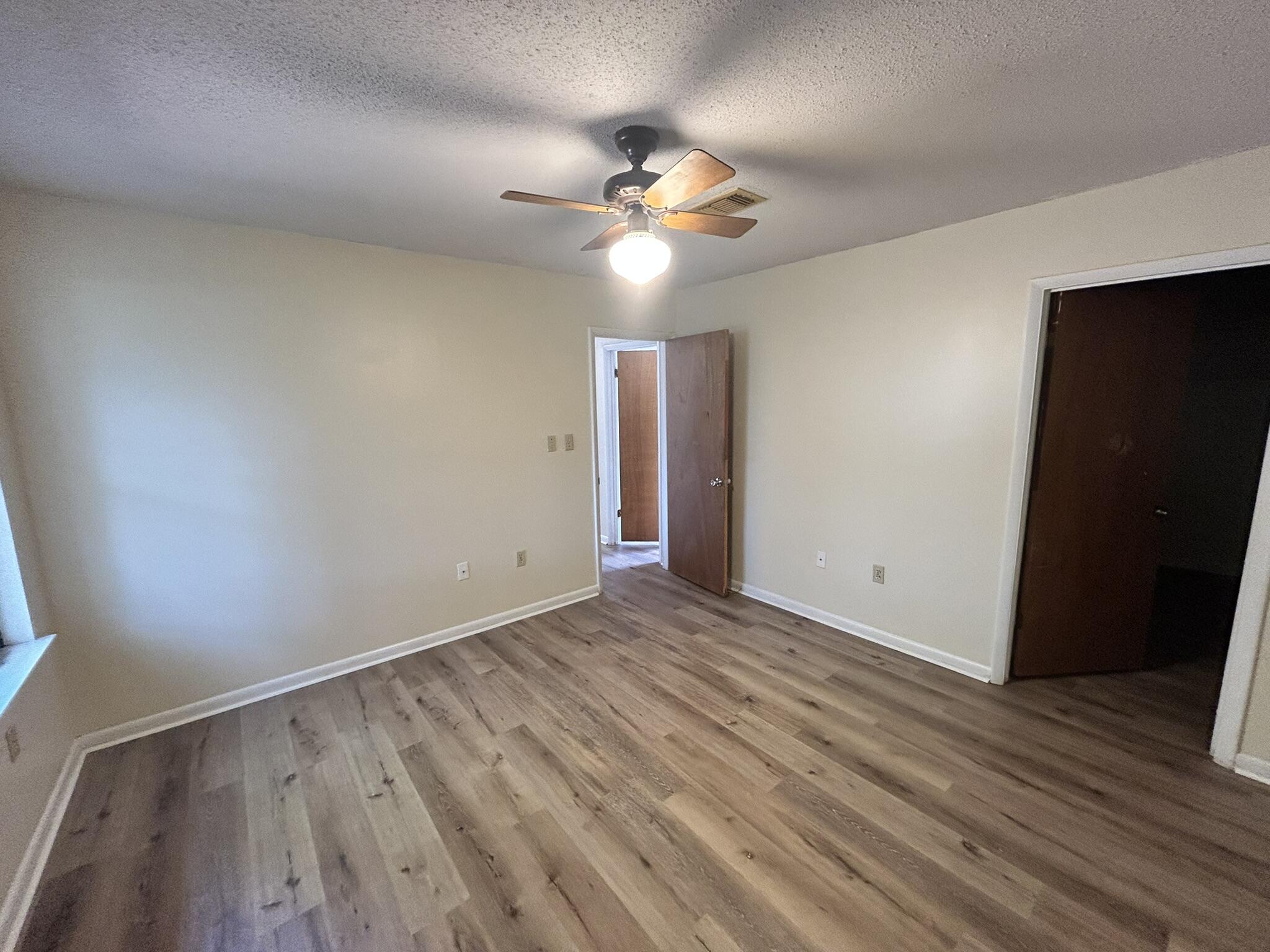 EDGEWOOD - Residential Lease