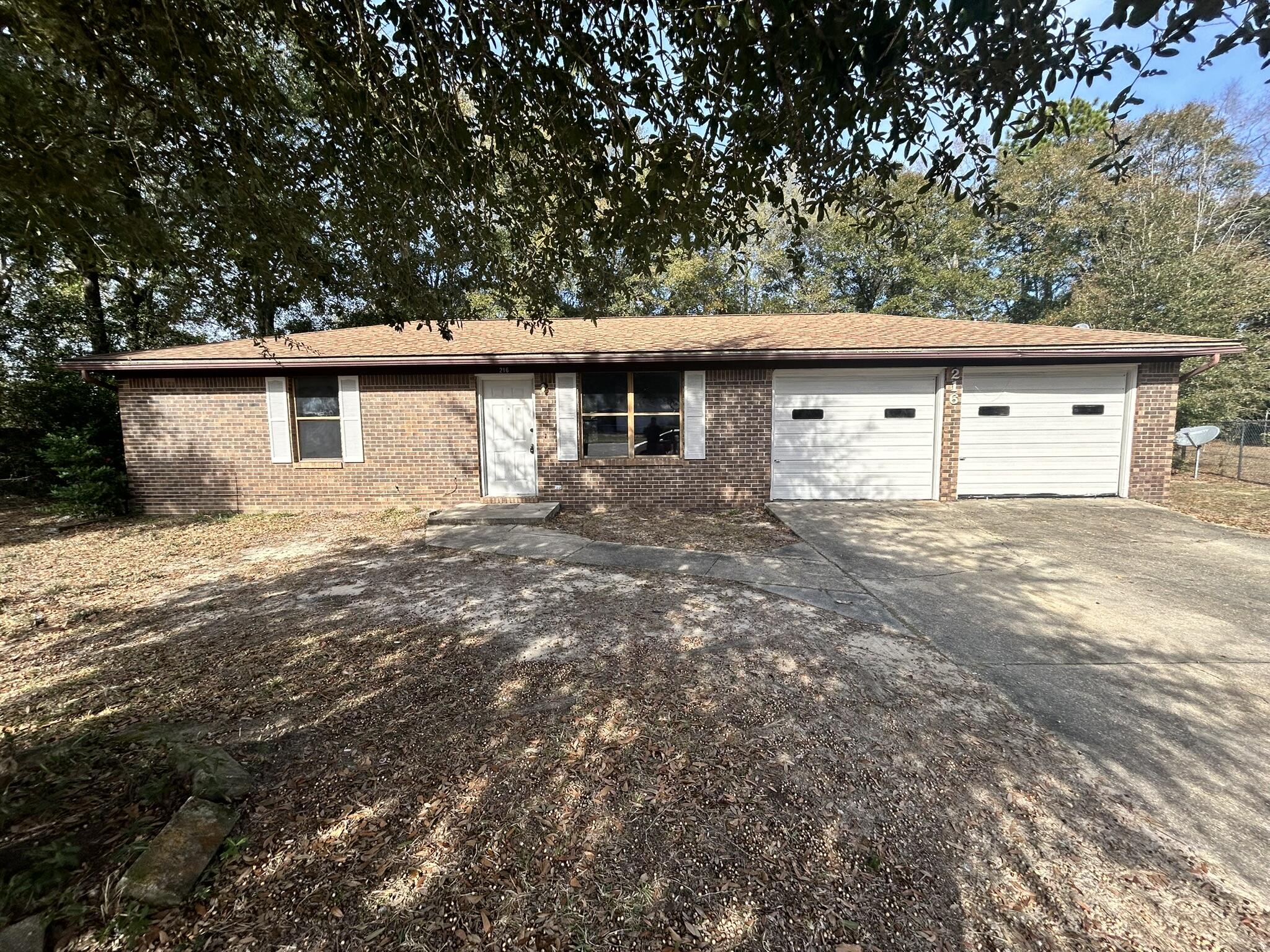 Cute & Cozy!!!
This two bedroom with large two car garage has a large back yard for the children to play. New LVP flooring throughout.
Call office and ask for Richie for appointment to view.