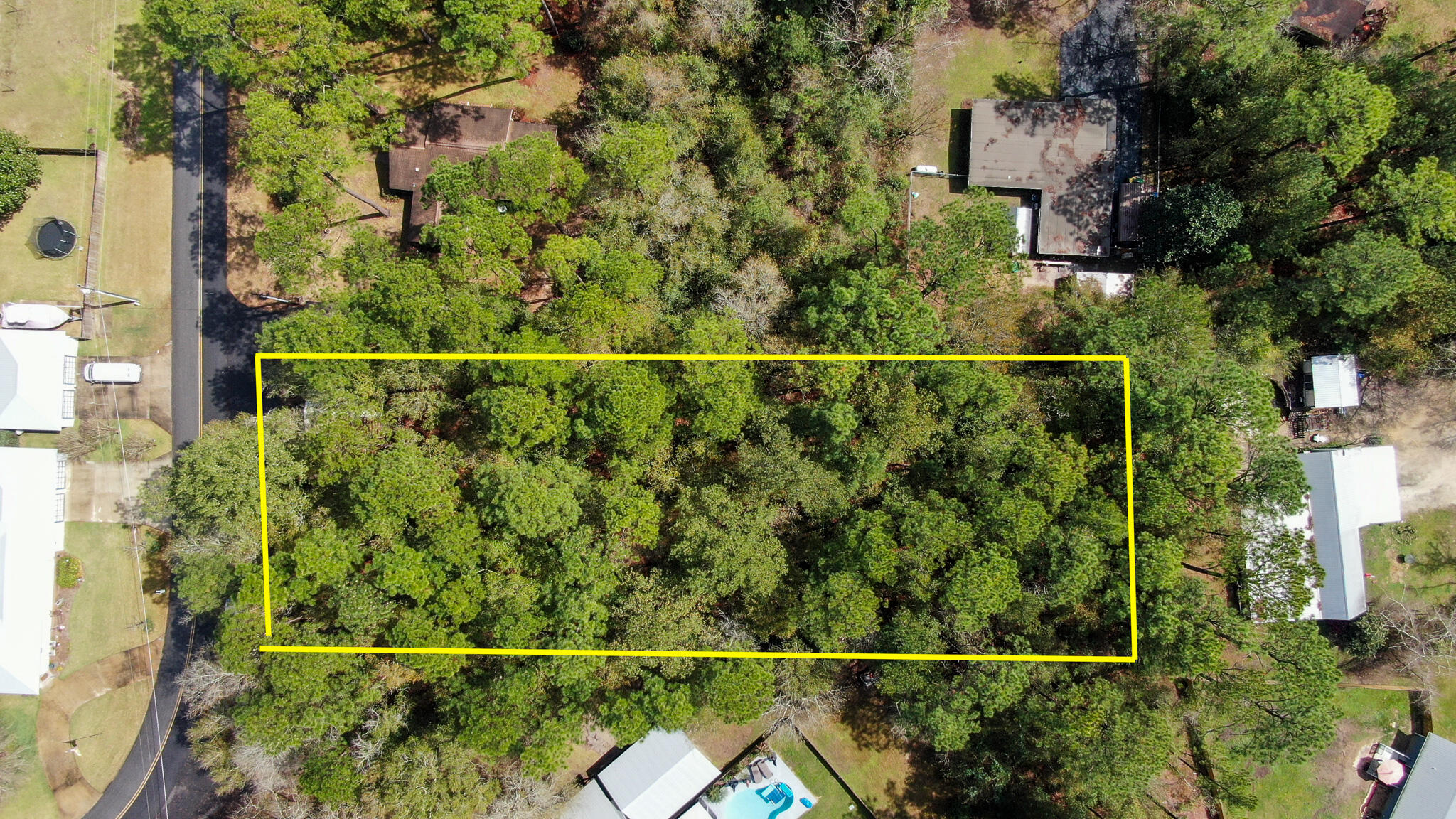 COUNTRY MANOR ESTATES - Land