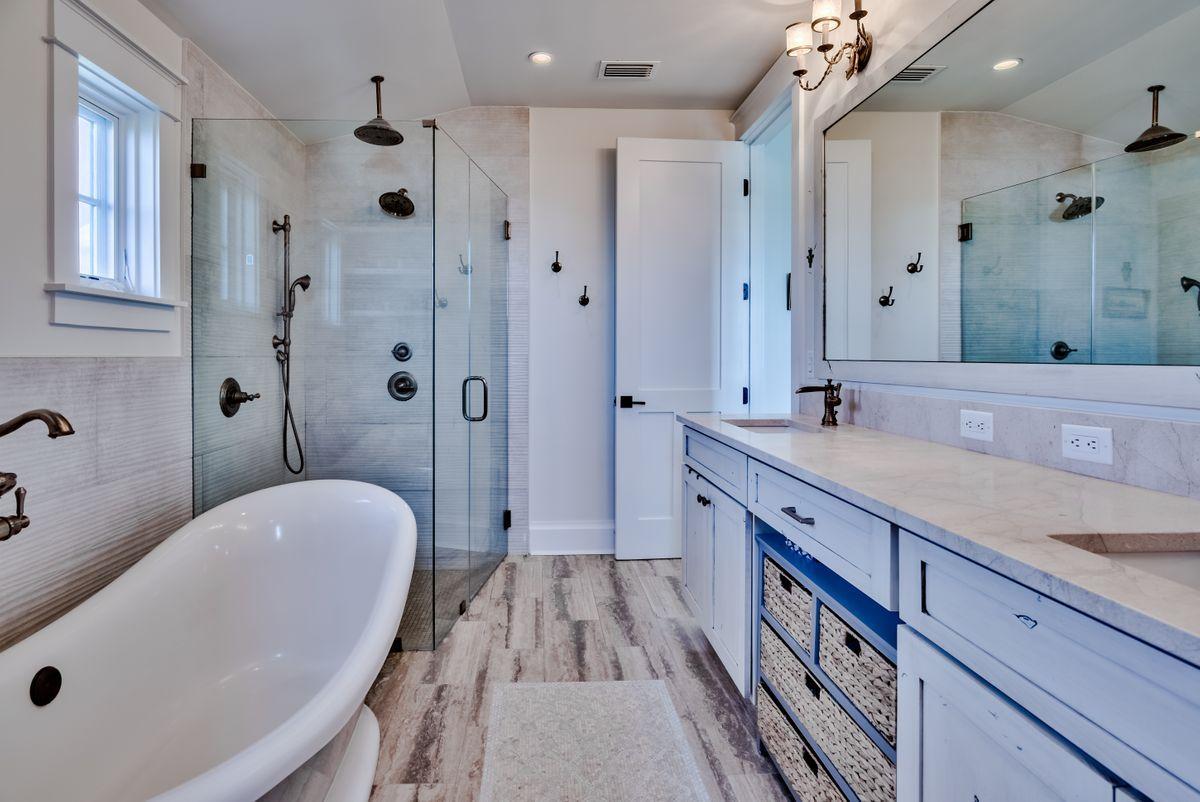 DRAPER LAKE COASTAL VILLAGE - Residential