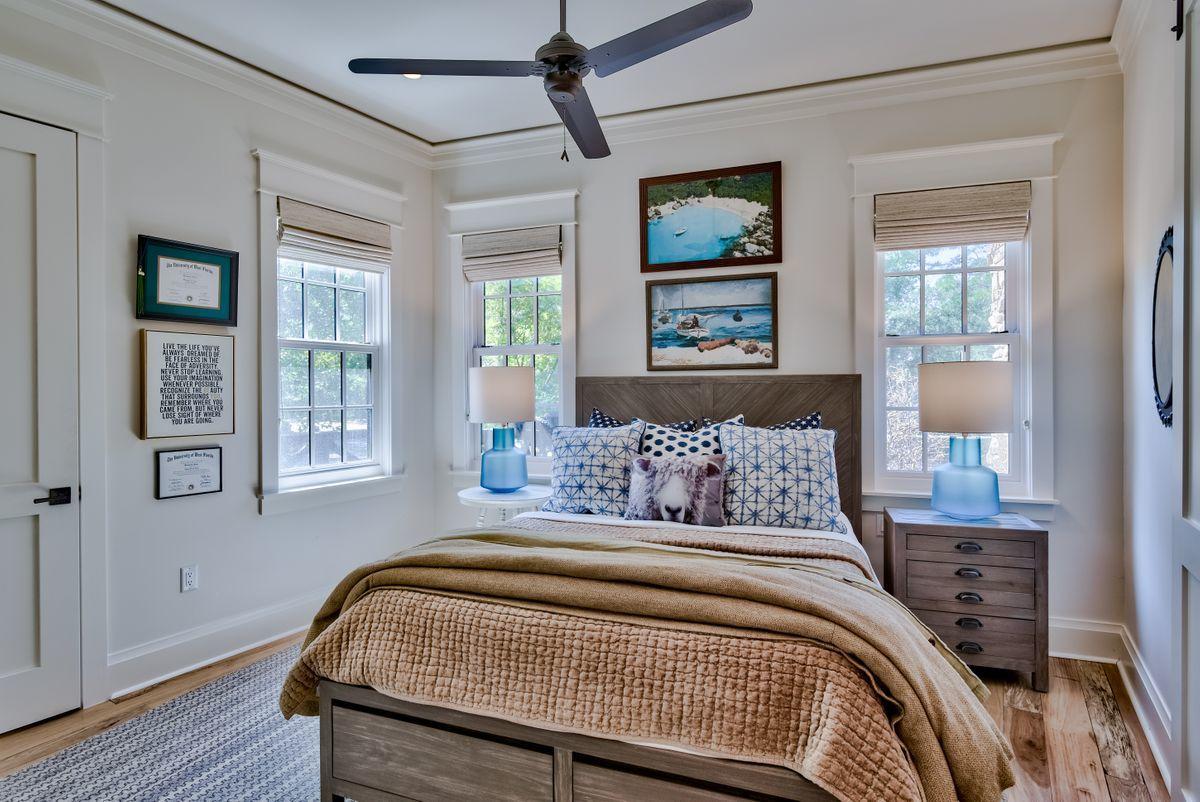 DRAPER LAKE COASTAL VILLAGE - Residential