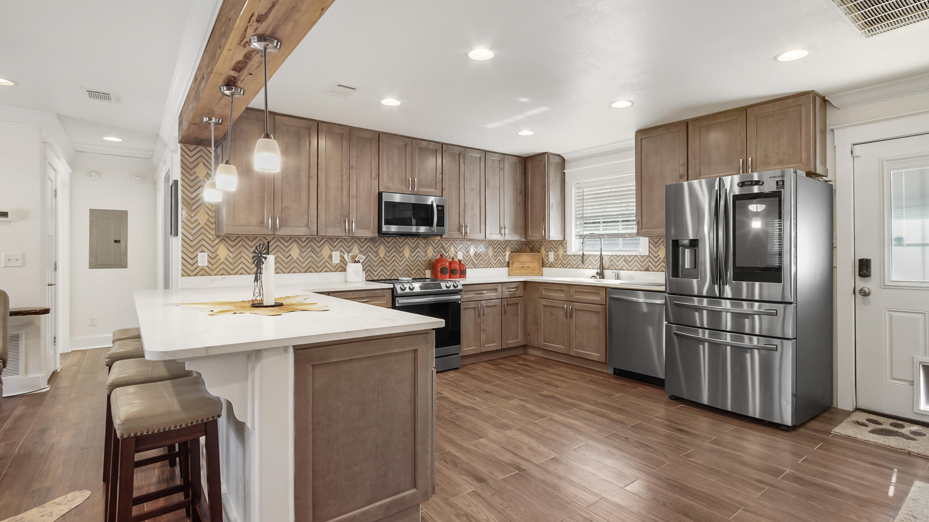 OAKWOOD HILLS - Residential