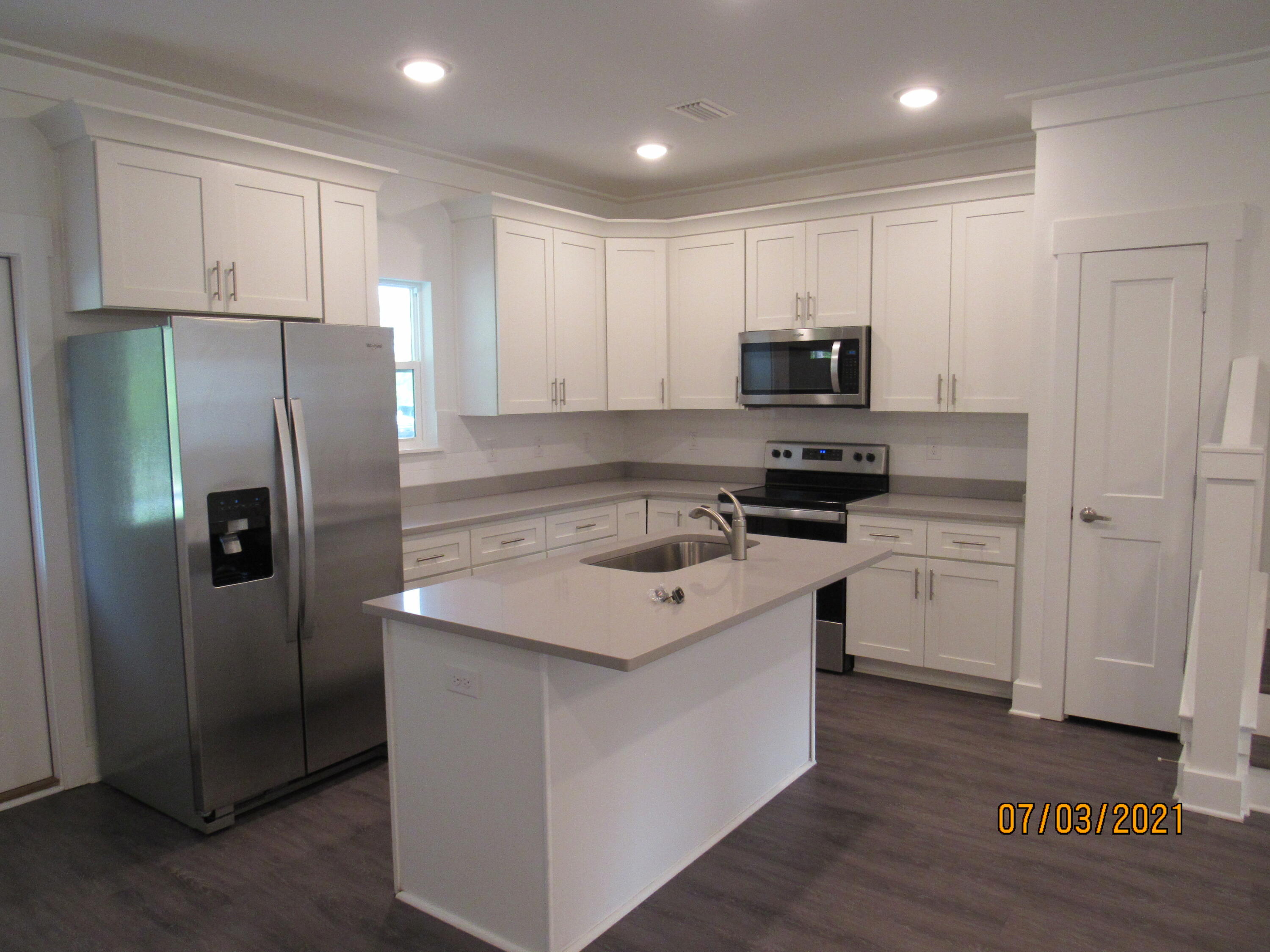 VERANDAS AT FREEPORT - Residential Lease