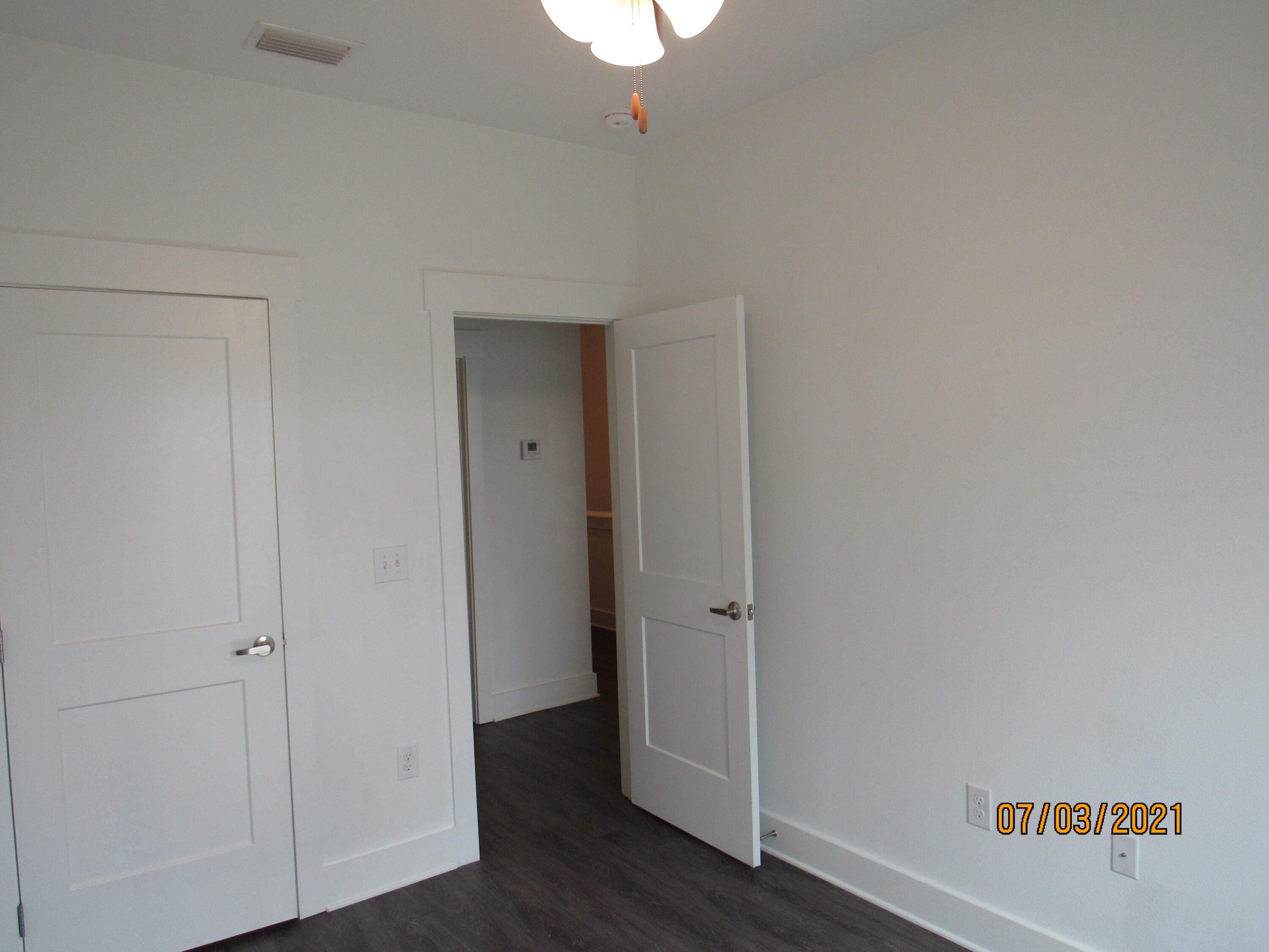 VERANDAS AT FREEPORT - Residential Lease