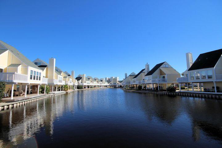 SANDPIPER COVE PH 25 - Residential