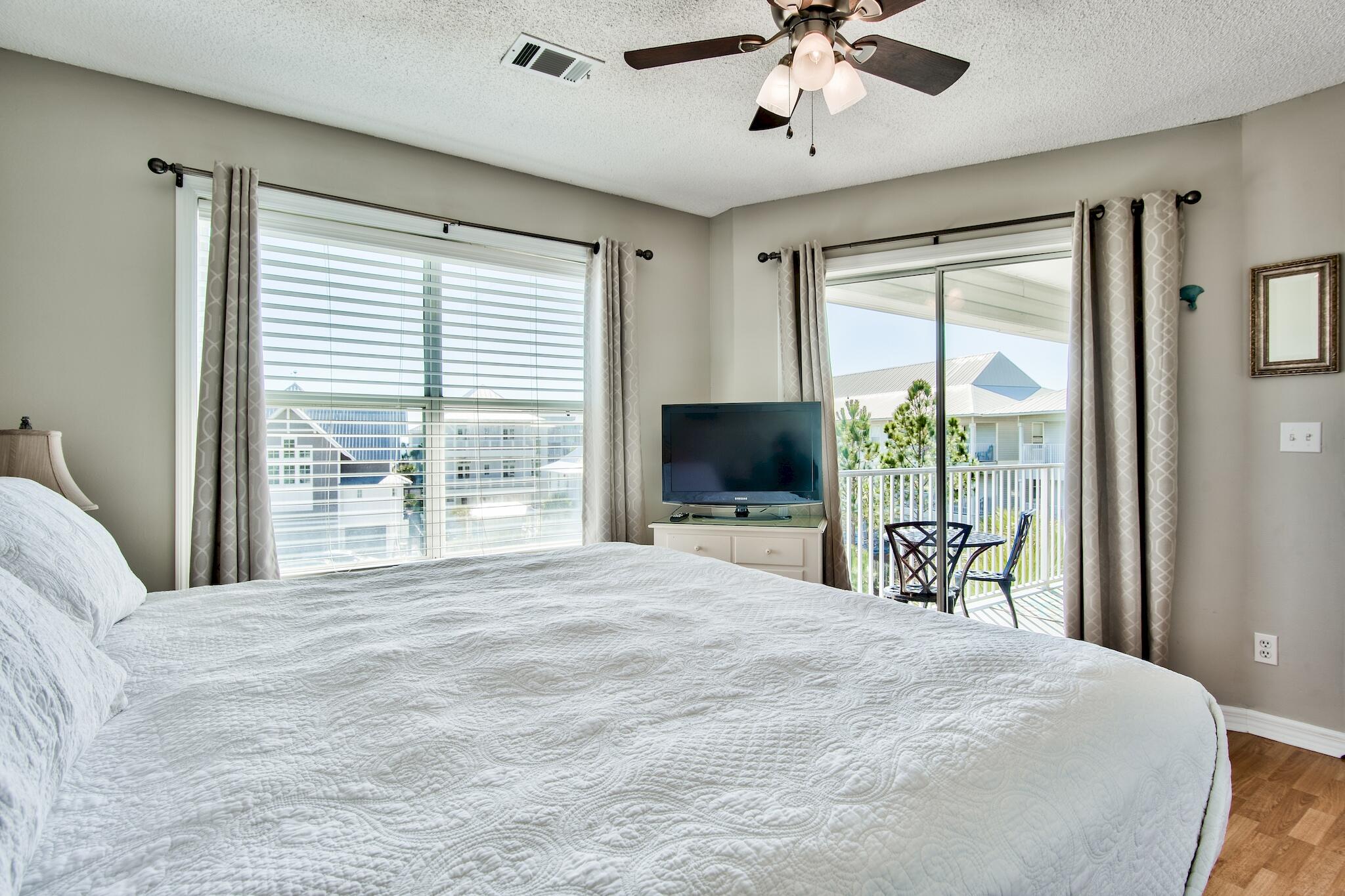 BEACHSIDE VILLAS CONDO - Residential