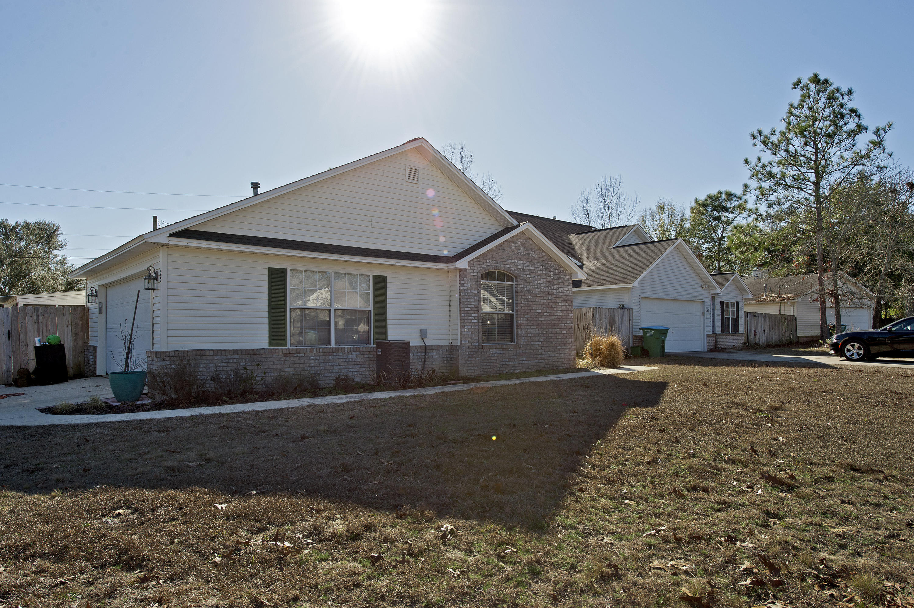 HOLLYROD PARK - Residential