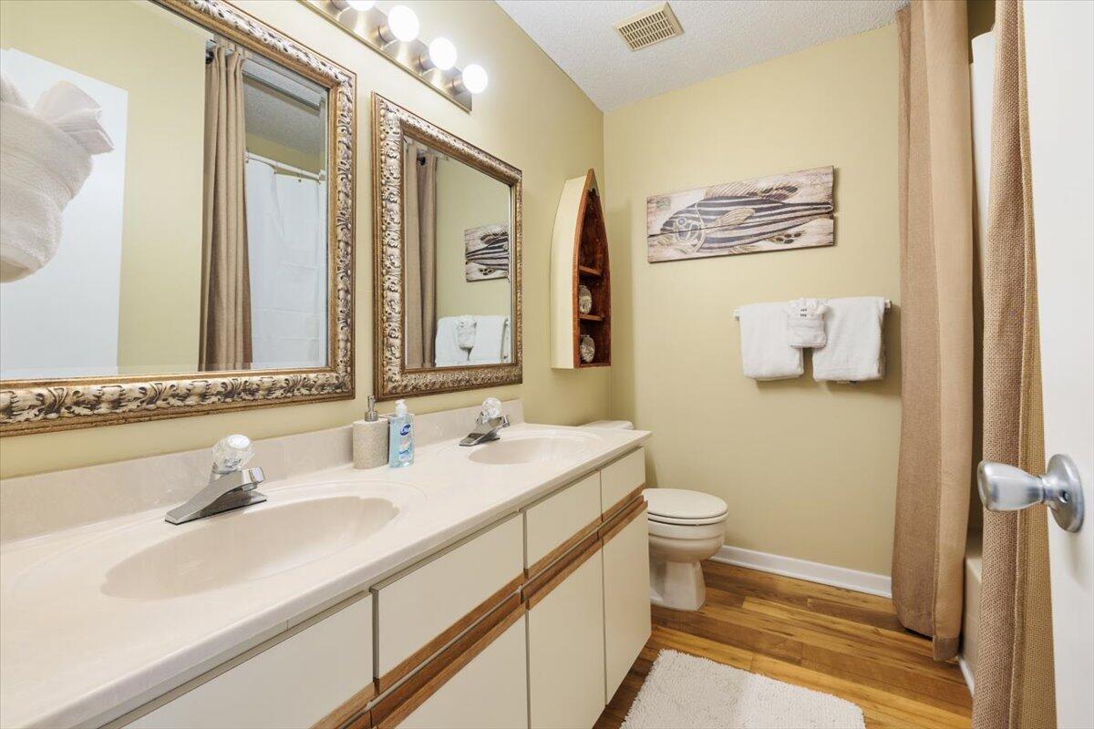 7 Palms - Residential
