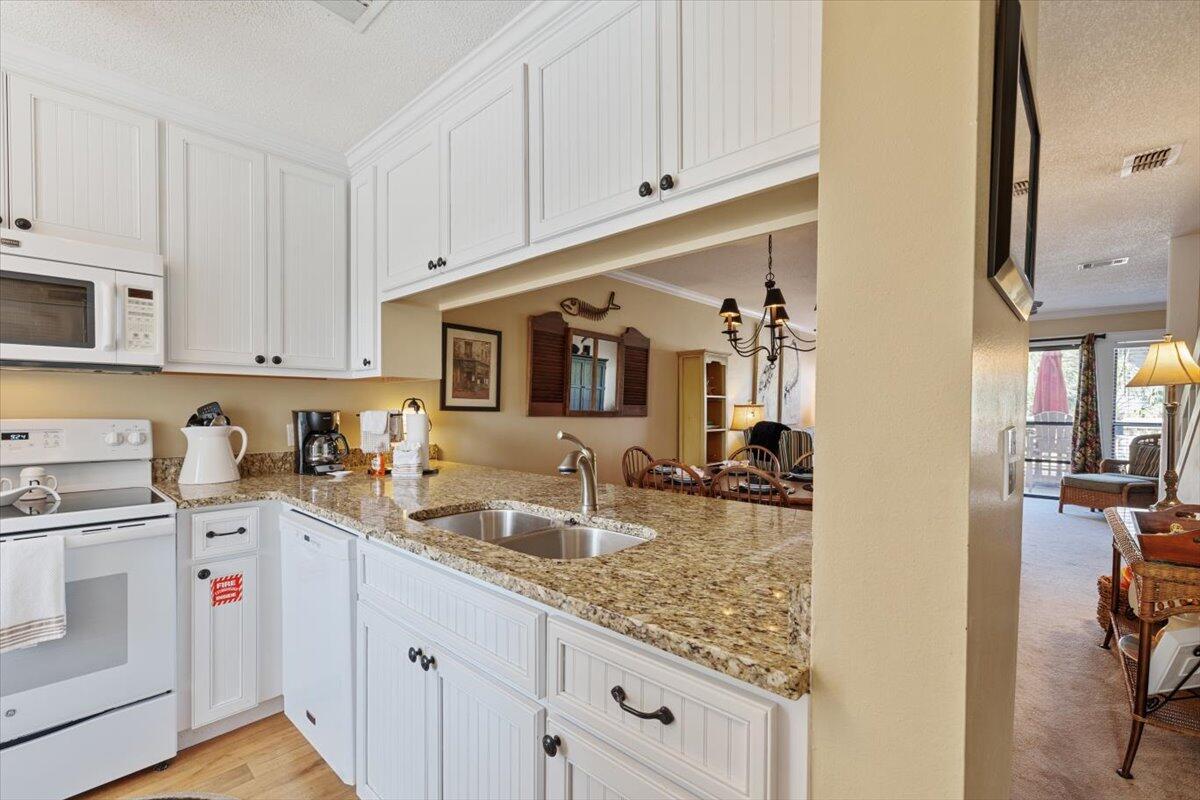 7 Palms - Residential