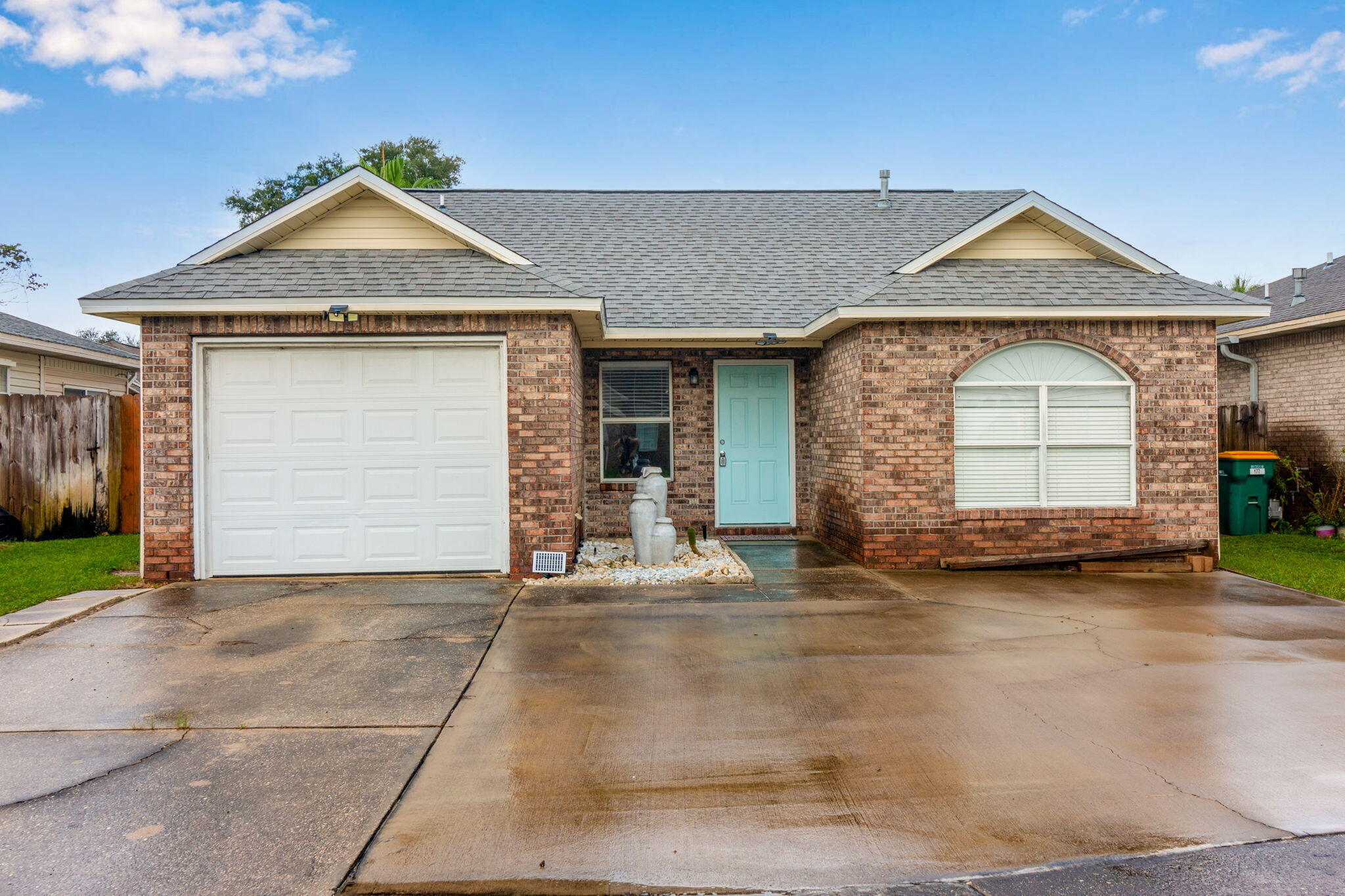 COVENTRY CORNERS - Residential Lease