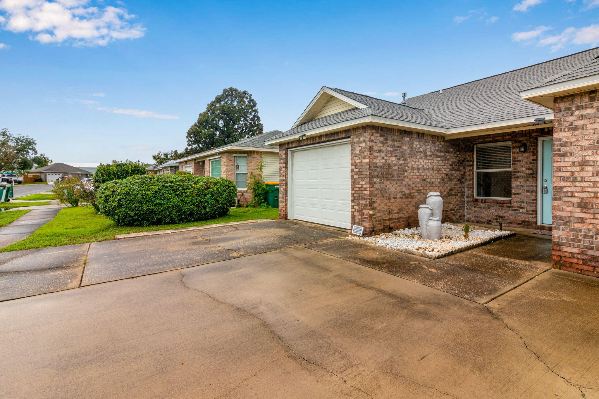 COVENTRY CORNERS - Residential Lease