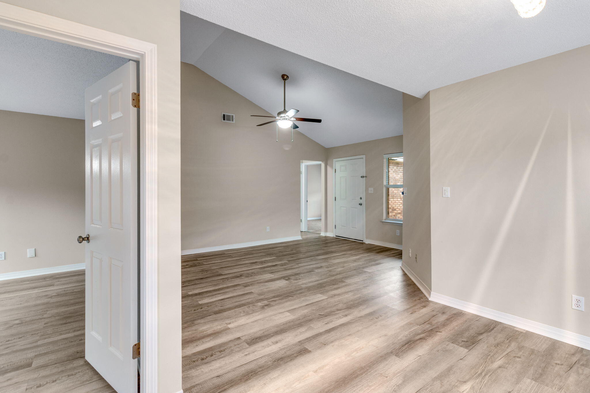 COVENTRY CORNERS - Residential Lease