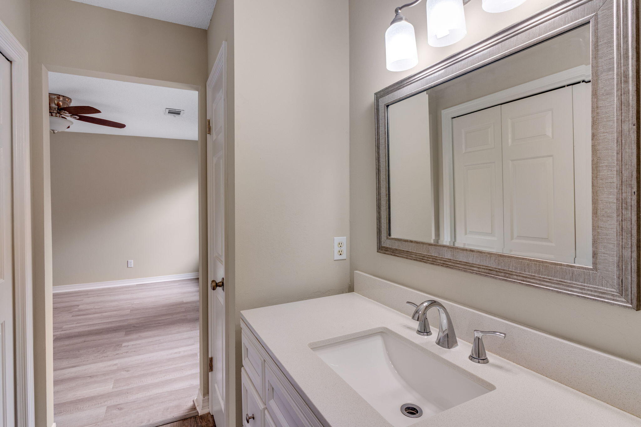 COVENTRY CORNERS - Residential Lease