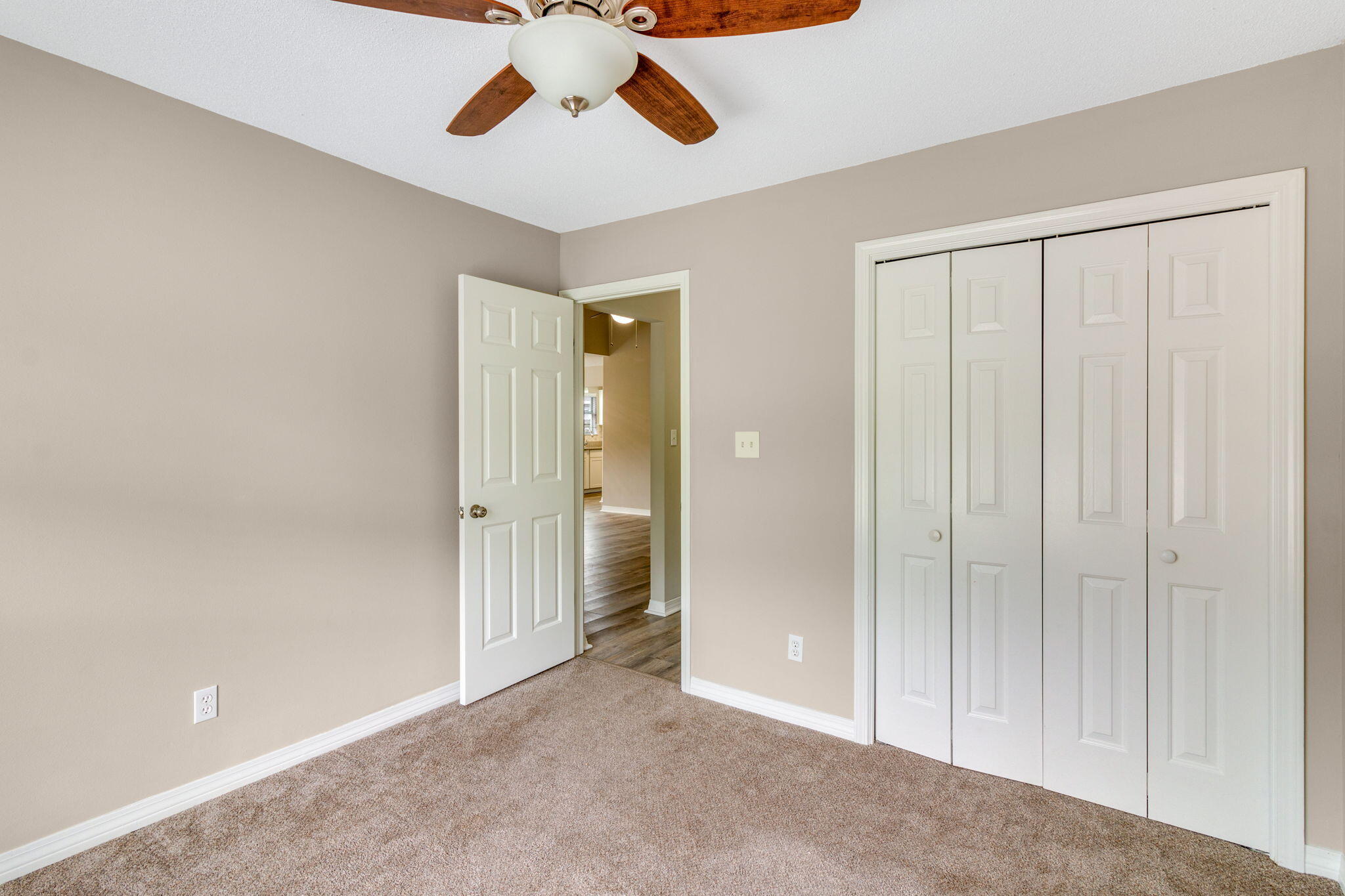 COVENTRY CORNERS - Residential Lease