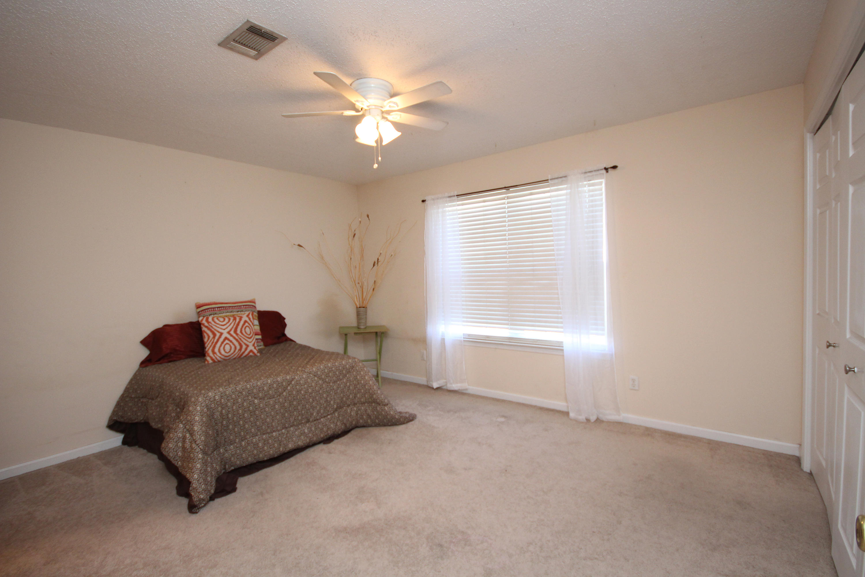 SUMMERLAKE T/H - Residential