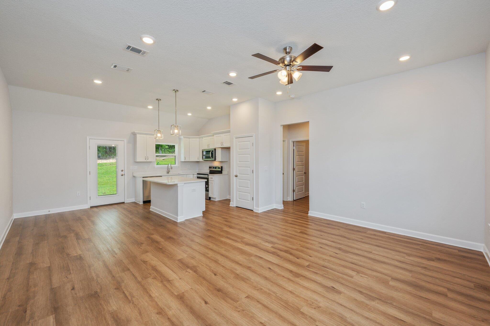 Southern Day Chateau S/D - Residential