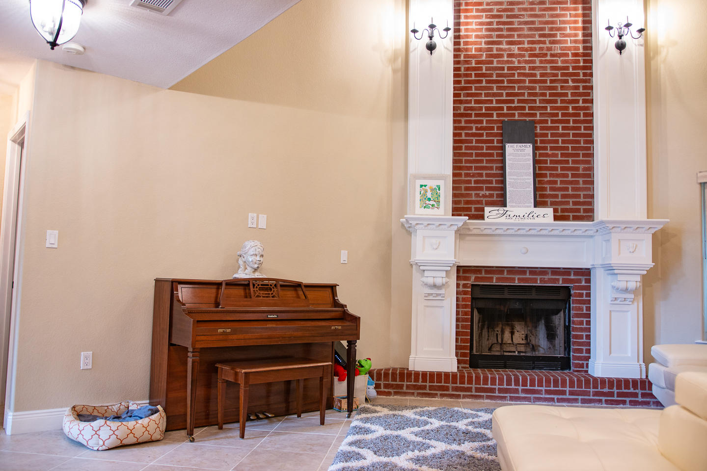 MINGER S/D 1ST ADDN - Residential Lease