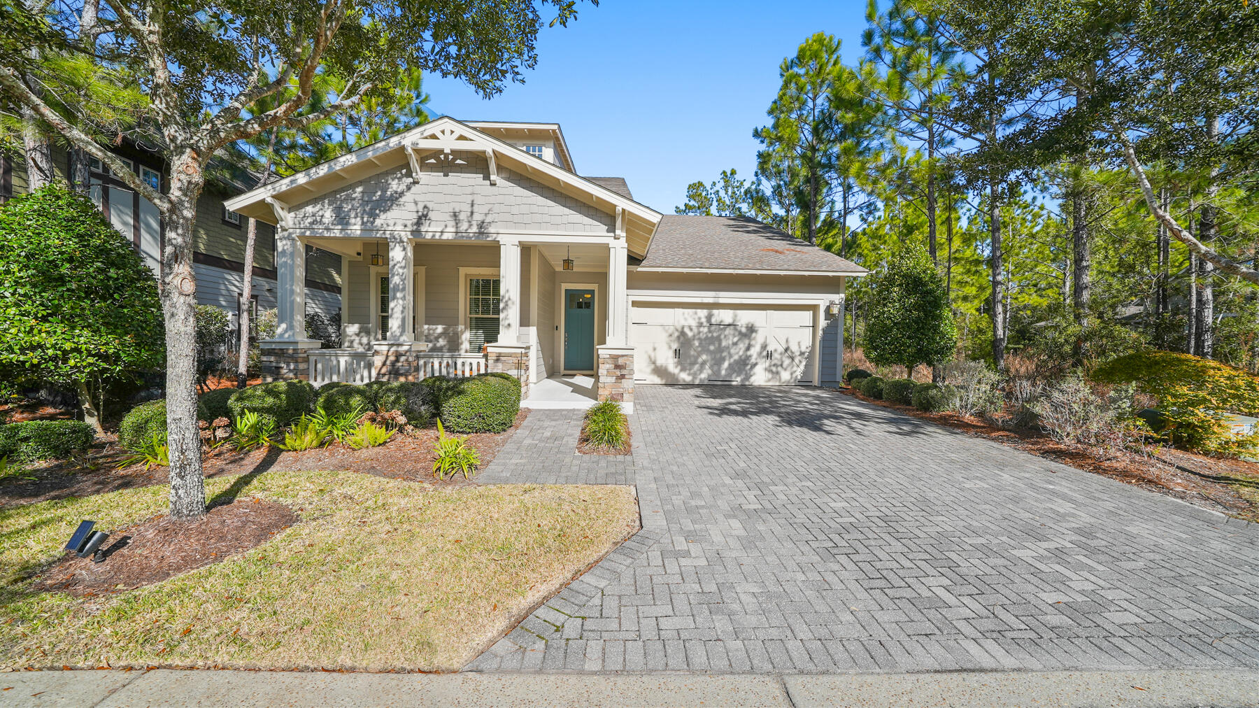 WILD HERON - Residential