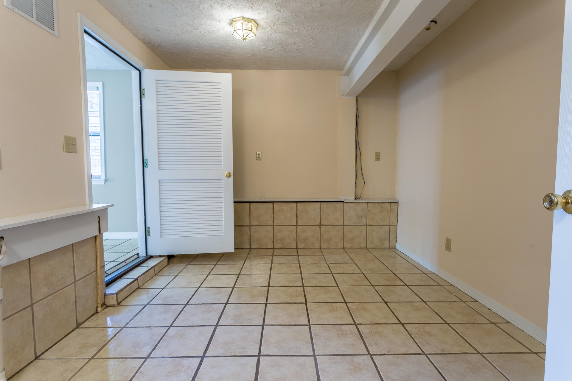 GRAYTON BEACH VILLAGE SQUARE - Residential Lease
