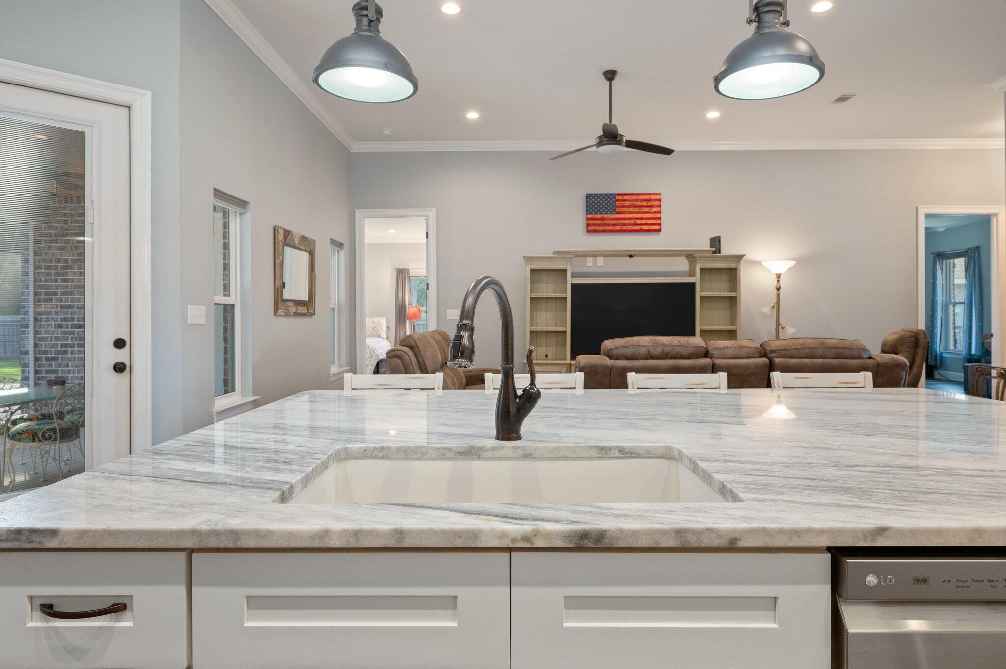 PRICE FARMS PLANTATION LOT 16 BLK A - Residential
