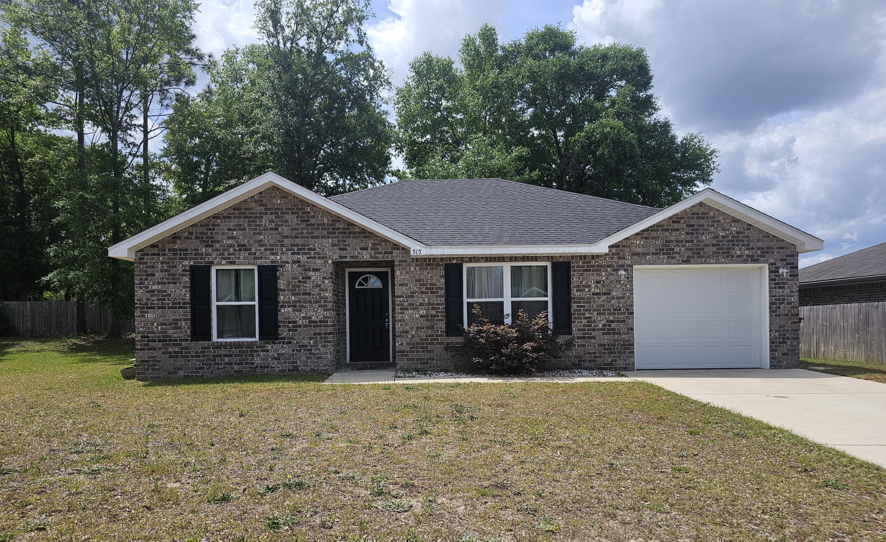 TRAILWOOD ESTATES - Residential Lease