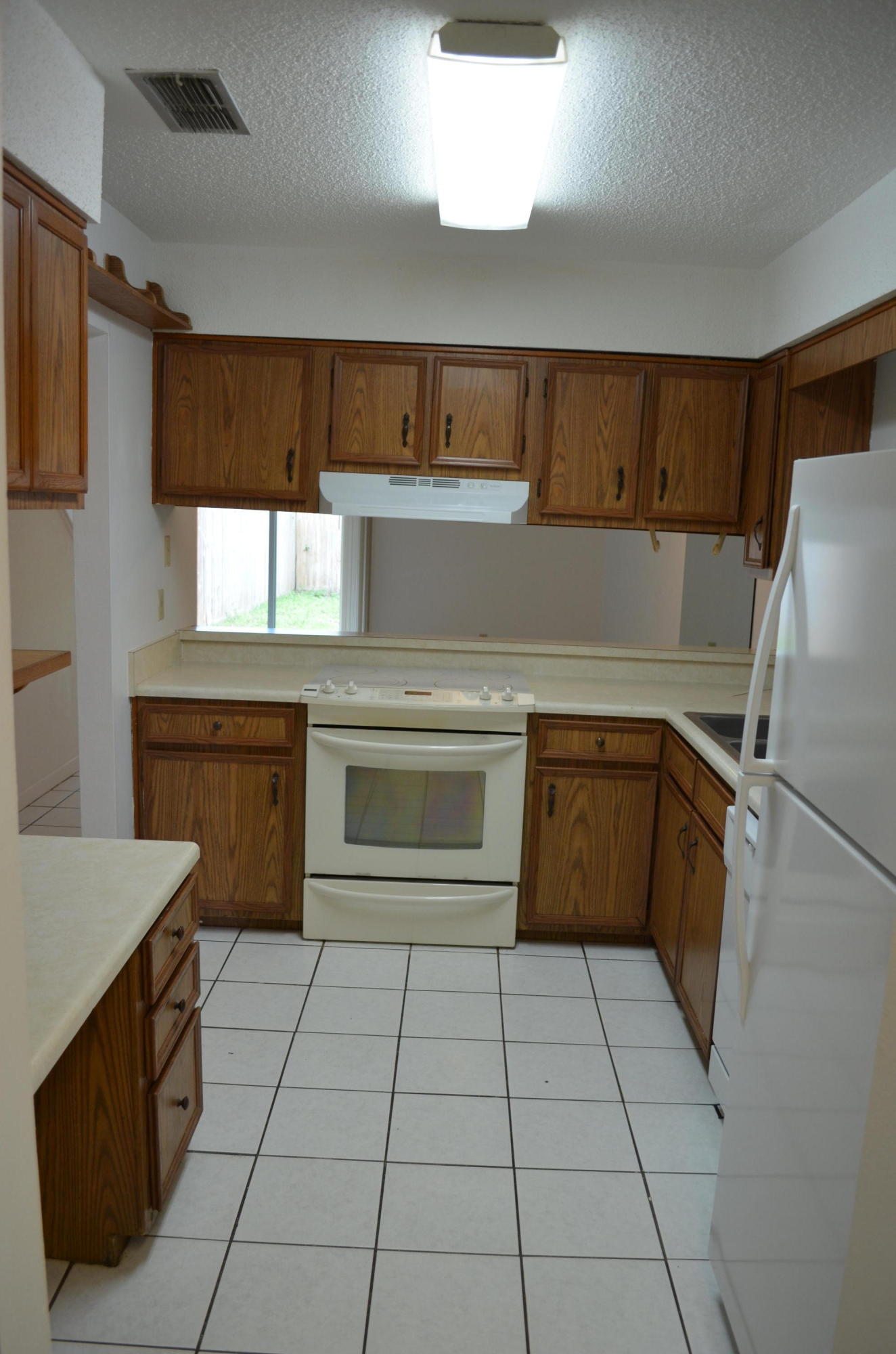 WOODHAM MANOR 1ST ADDN - Residential Lease