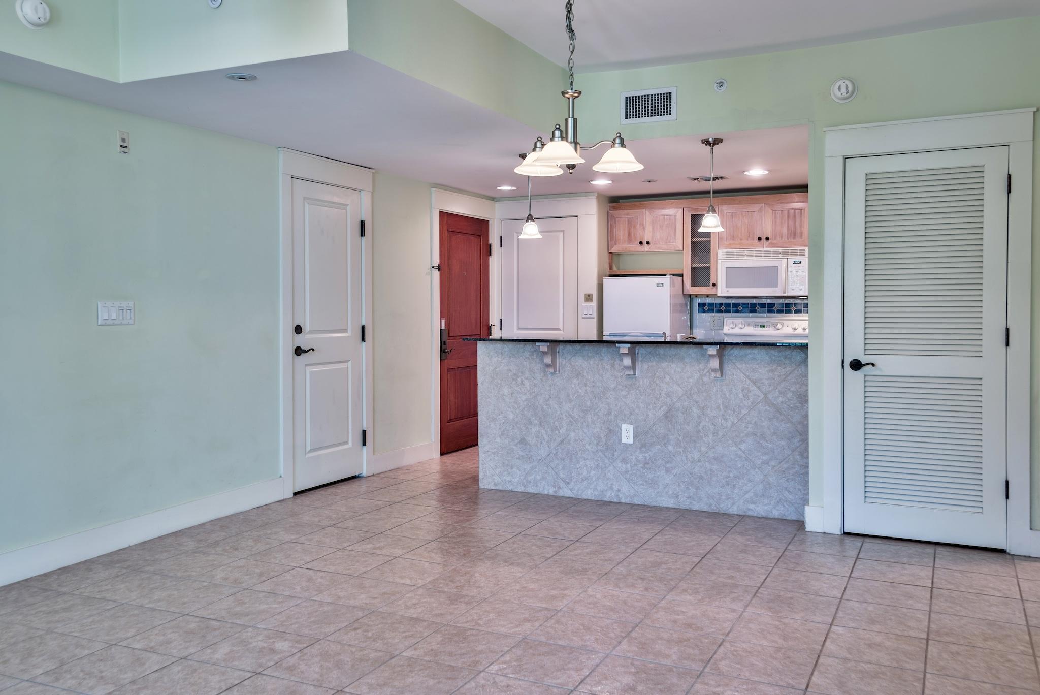 MARKET ST INN - Residential Lease