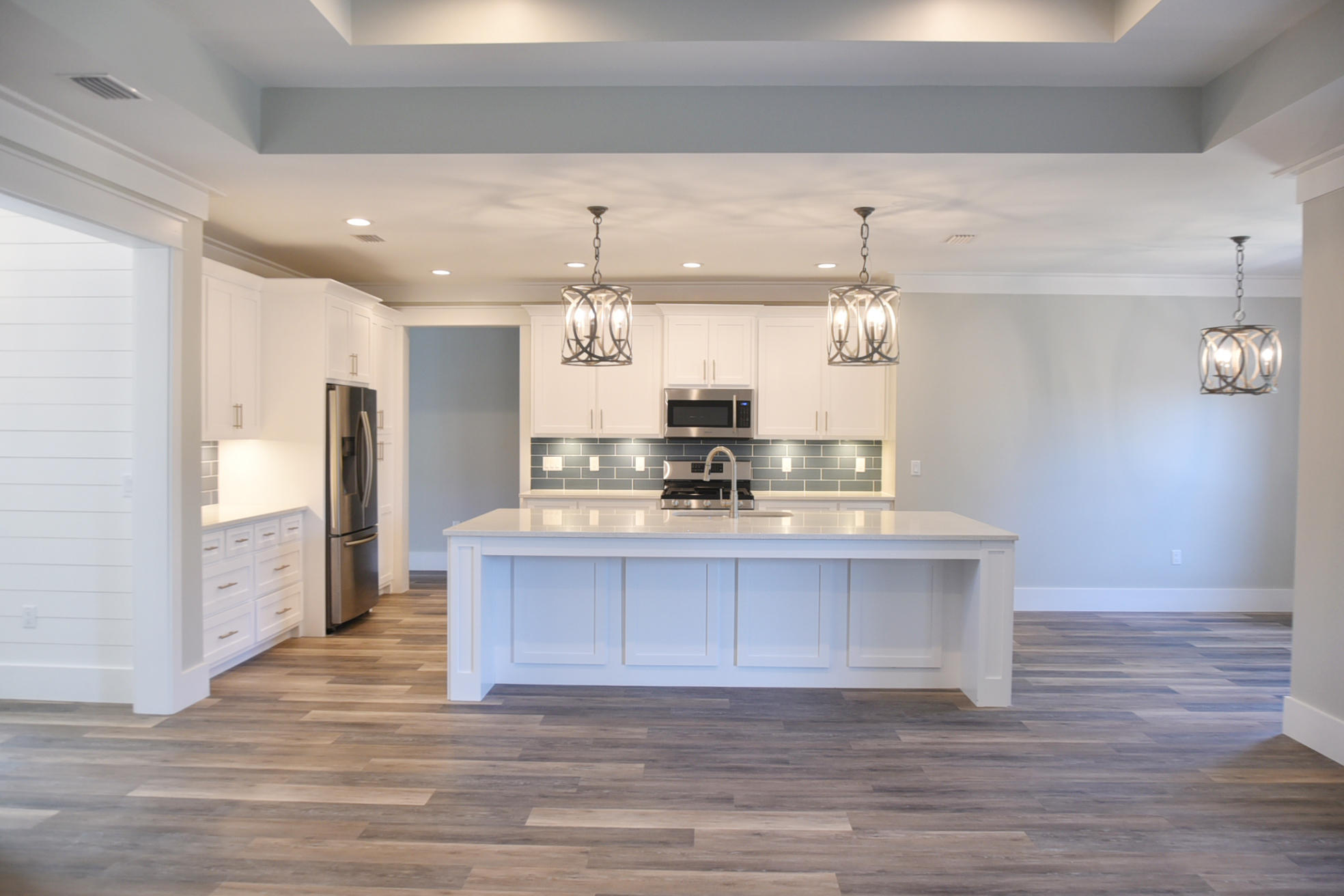 PELICAN BAY - Residential
