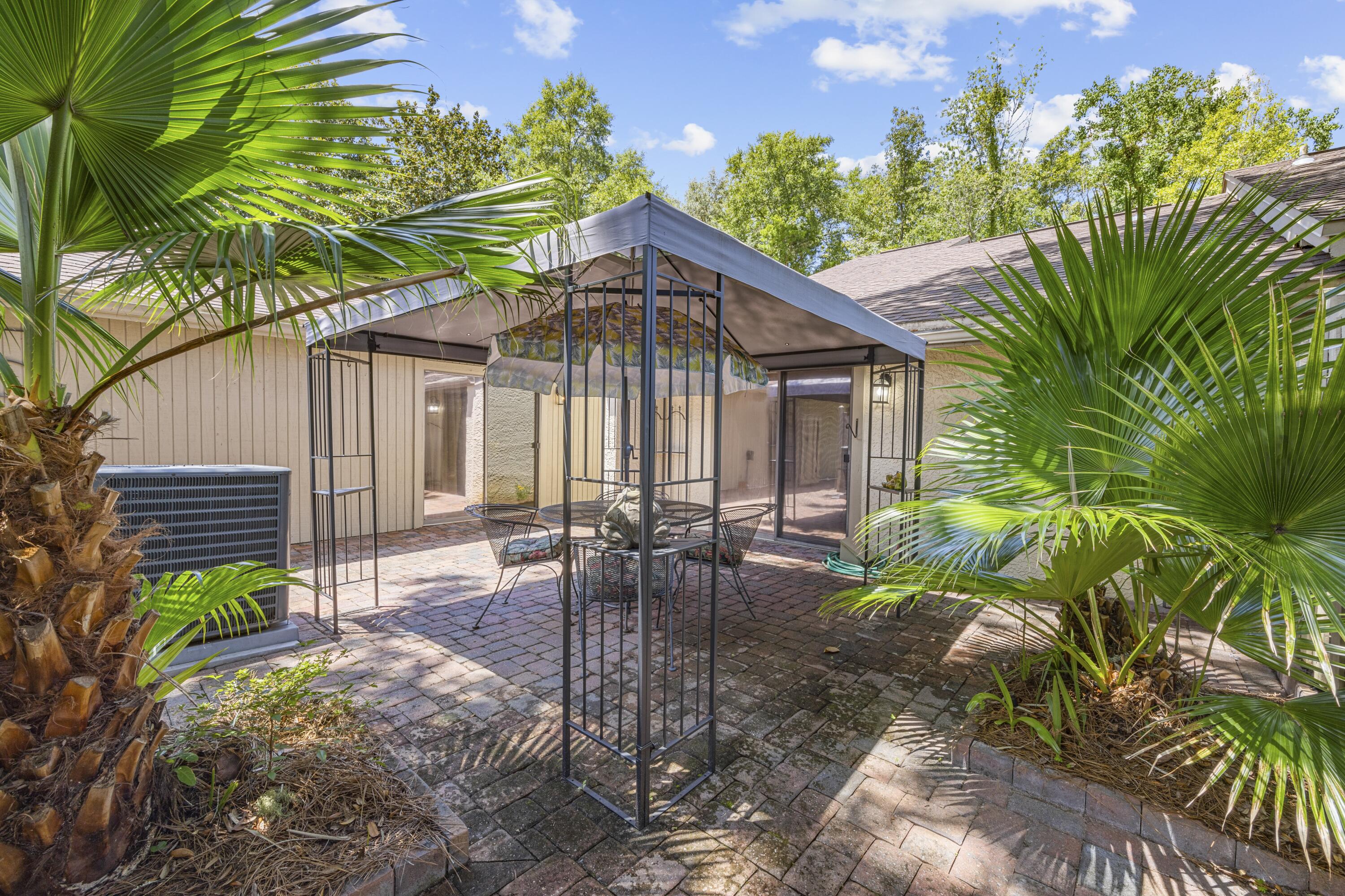 ROYAL OAK VILLAGE III-B LOT 1002 - Residential