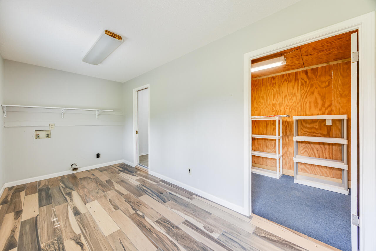 BAKER HEIGHTS - Residential