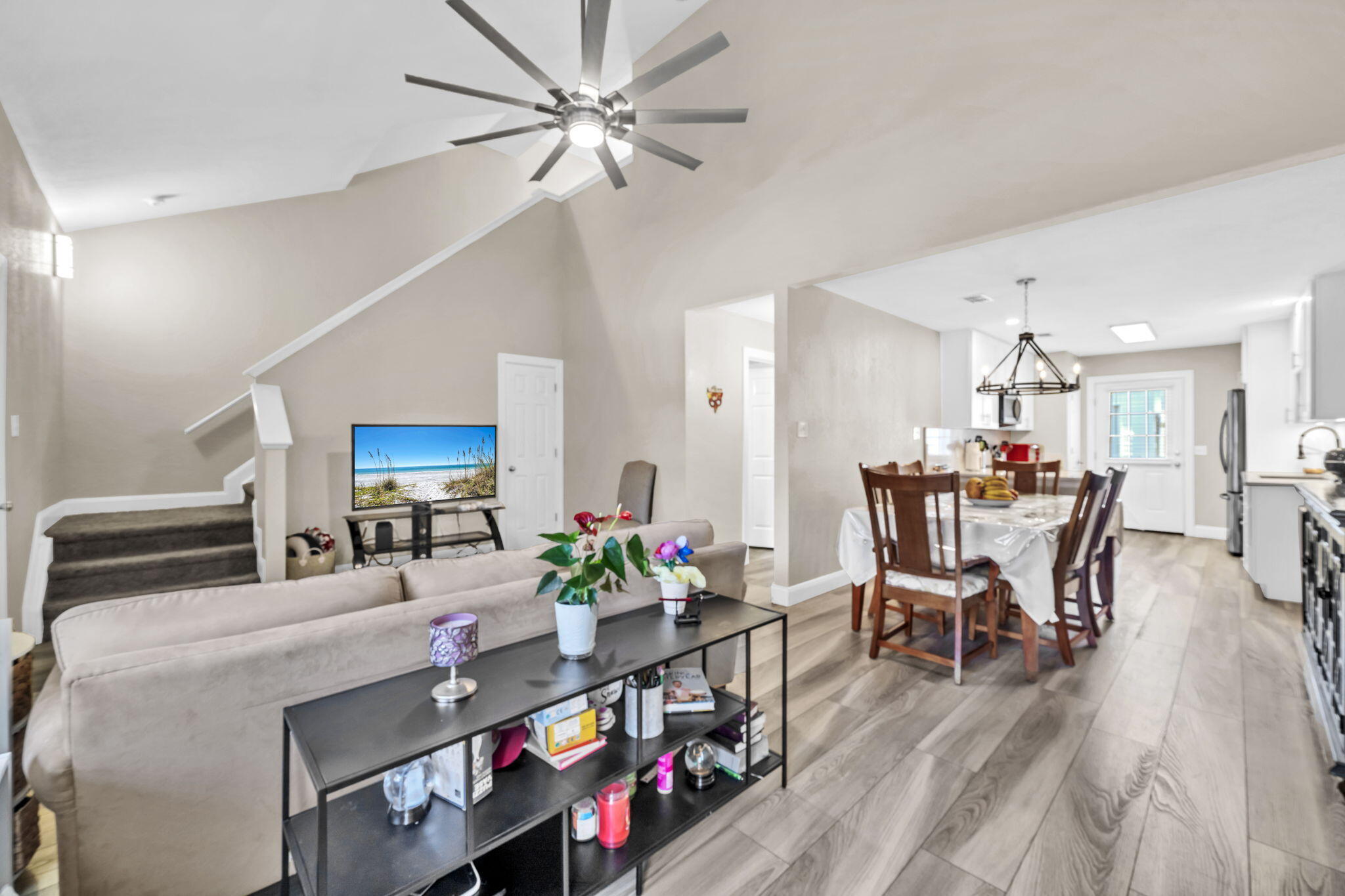 QUAIL RUN TOWNHOMES - Residential