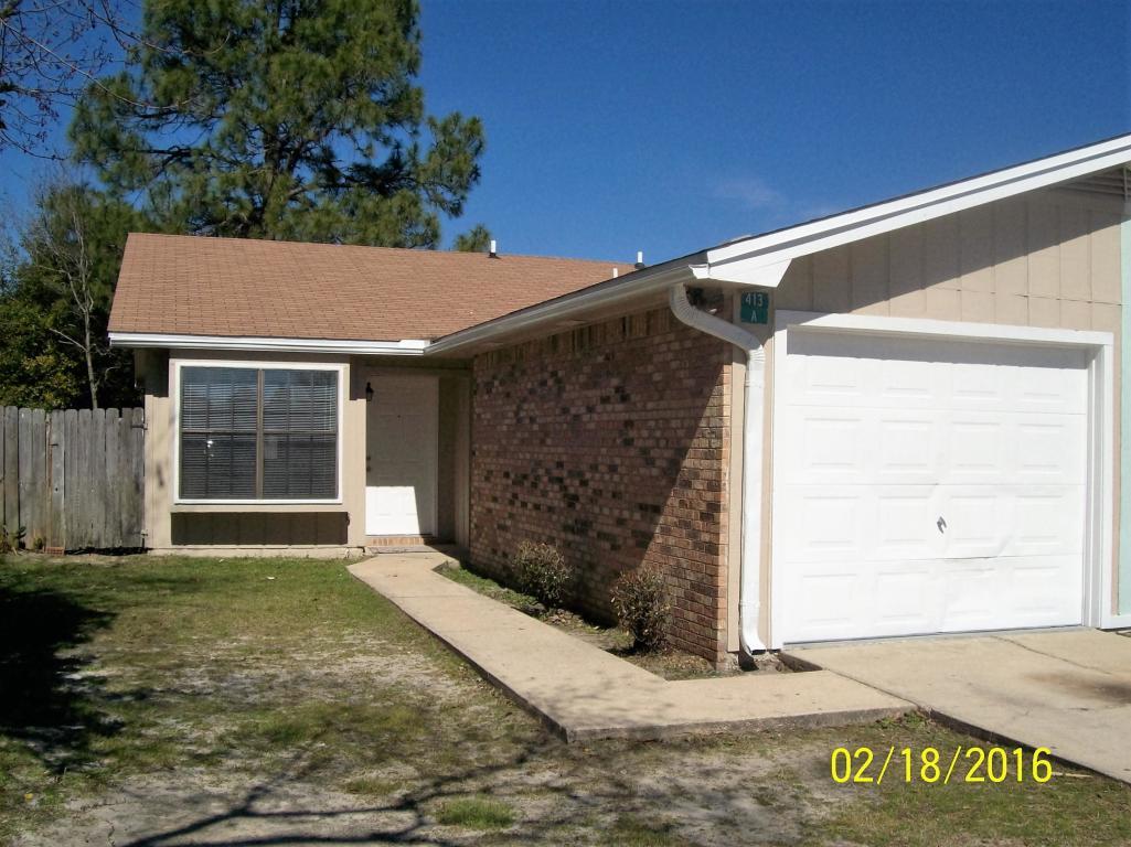 One story townhome in convenient location to schools, dining, shopping, military bases and the beach. Living room and master bedroom have sliding doors to privacy fenced back yard. Two full baths. One car garage. Call for appointment to view.