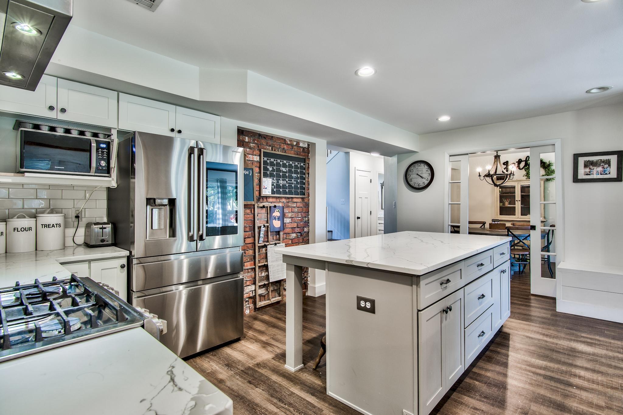 LE CHATEAU - Residential