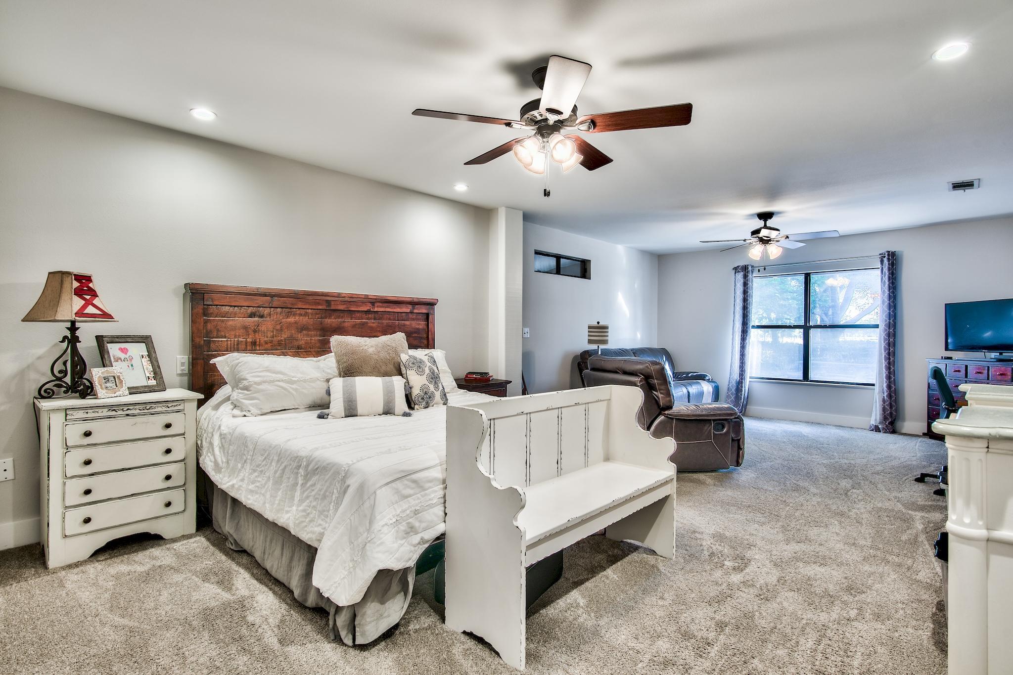 LE CHATEAU - Residential