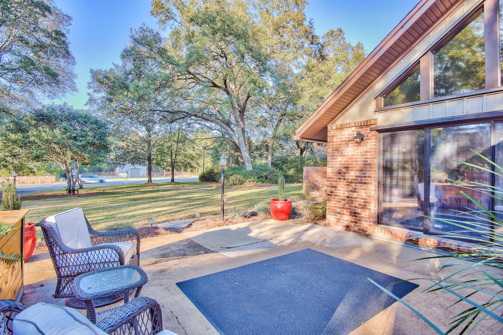 LE CHATEAU - Residential