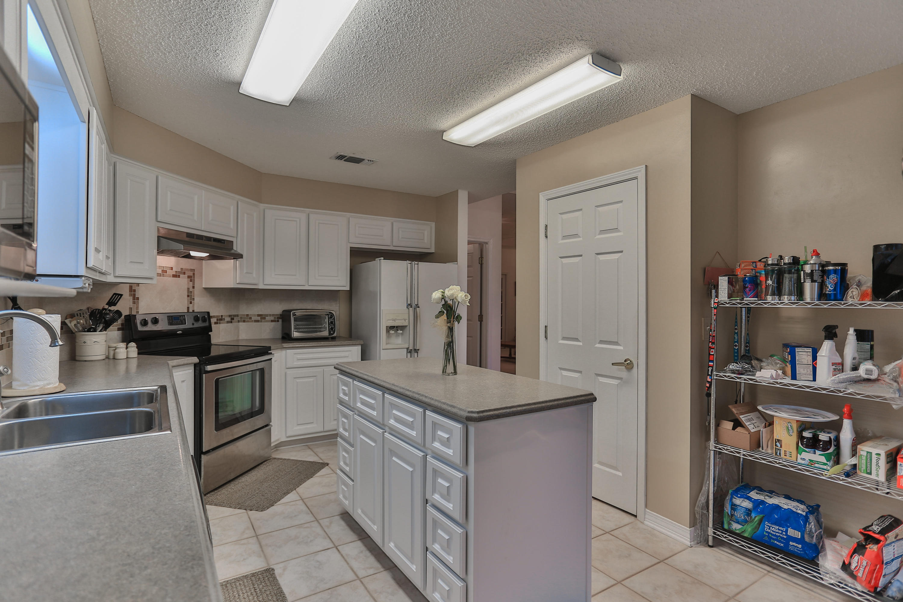 PARKWOOD ESTATES PH 2 BLUEWATER BAY - Residential
