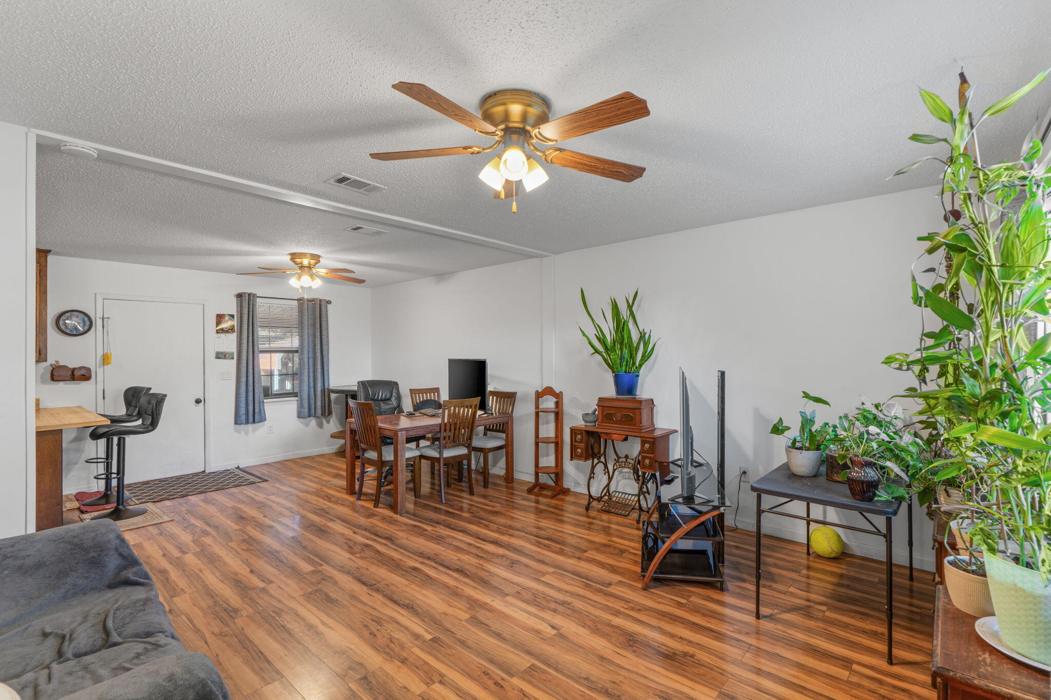 LAKEWOOD 1ST ADDN - Residential