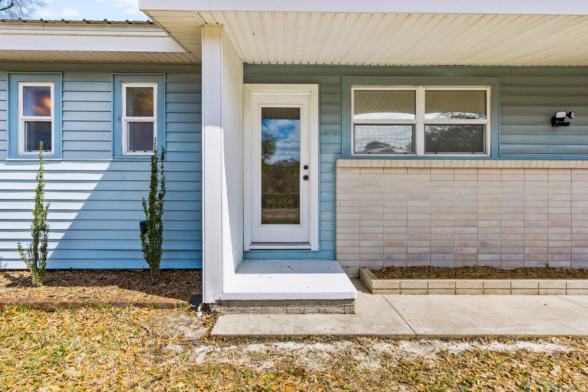 Originally built in 1957, this classic cottage style home is situated on a large corner lot, in the charming historic district of Defuniak Springs. 

You'll fall in love with this quaint 3 bedroom, 1 bath turnkey home, with upgrades including fresh paint and lighting while boasting original hardwood flooring, tongue and groove and crown molding. The home was renovated in 2007, complete with a metal roof, HVAC, kitchen, and bath remodels. The home also features a cozy family room with vaulted ceiling and a gas fireplace in the rear.  The property, equivalent to 2.5 city lots, showcases a fully fenced in yard with a potting shed in the corner. You don't want to miss the opportunity to own a piece of Florida's history in the growing city with a small town feel!