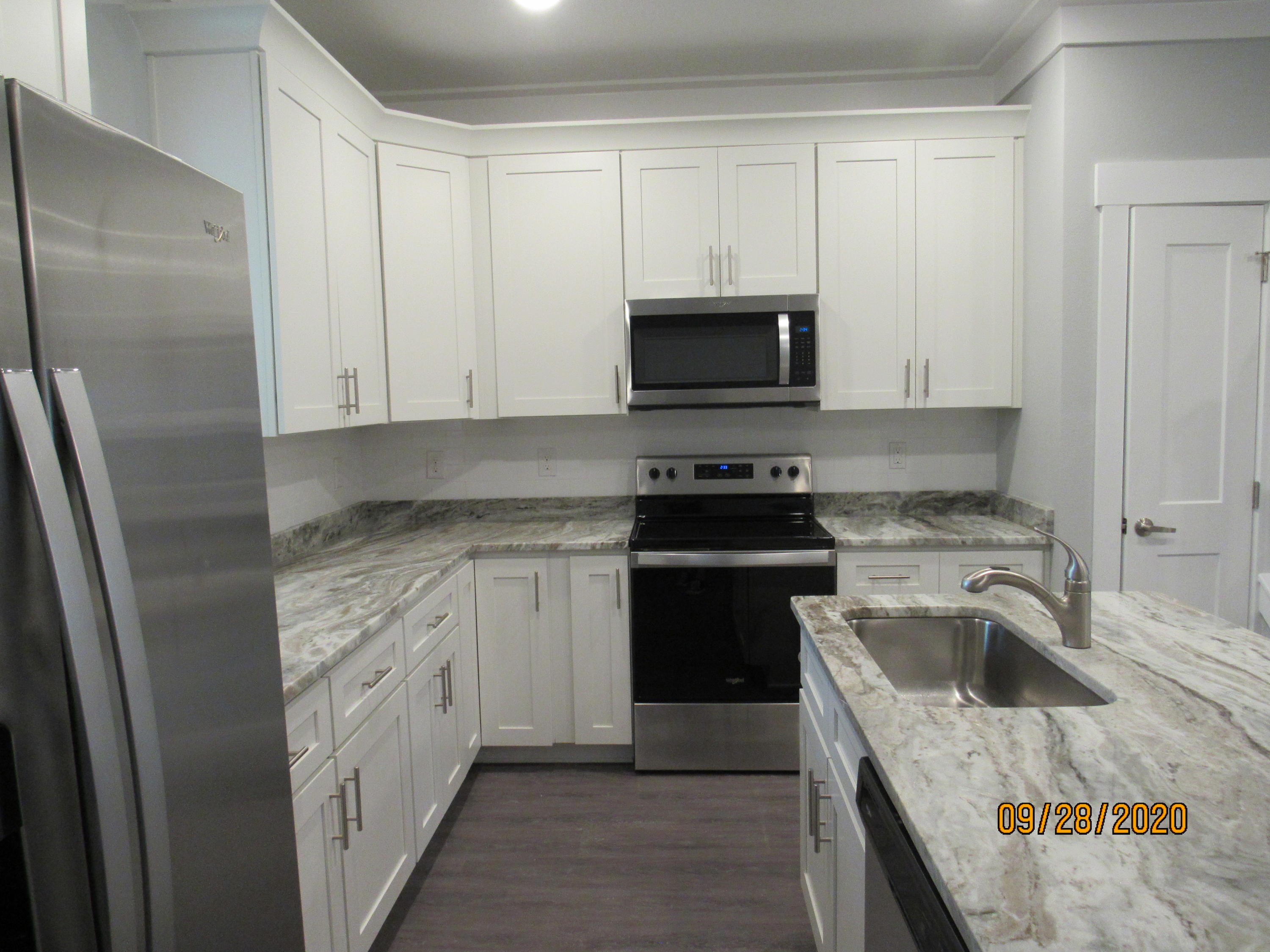 VERANDAS AT FREEPORT - Residential Lease