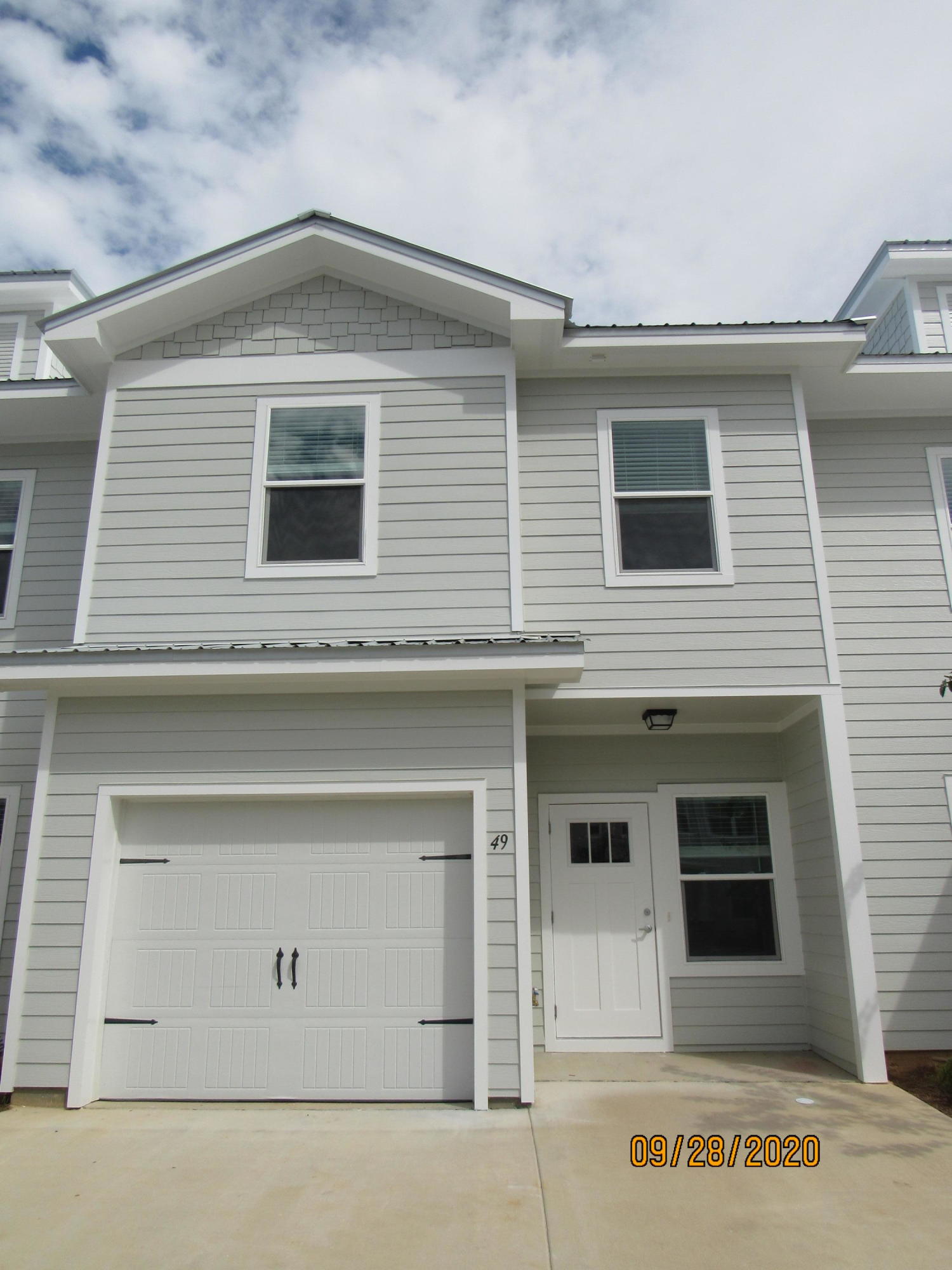 VERANDAS AT FREEPORT - Residential Lease