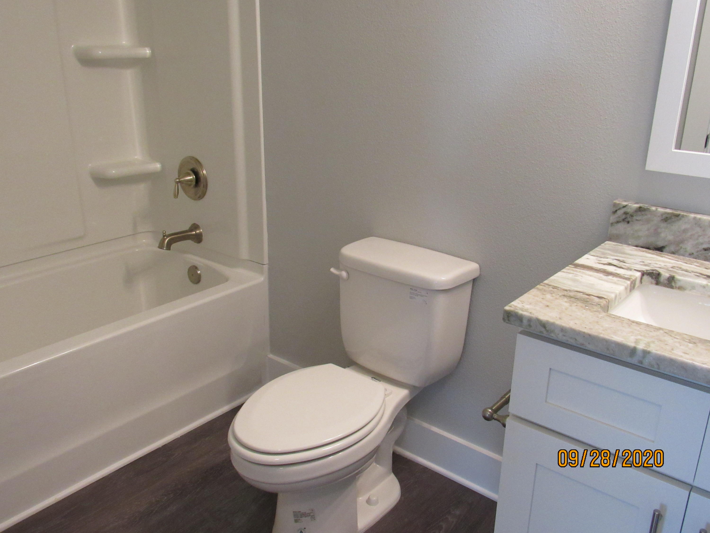 VERANDAS AT FREEPORT - Residential Lease