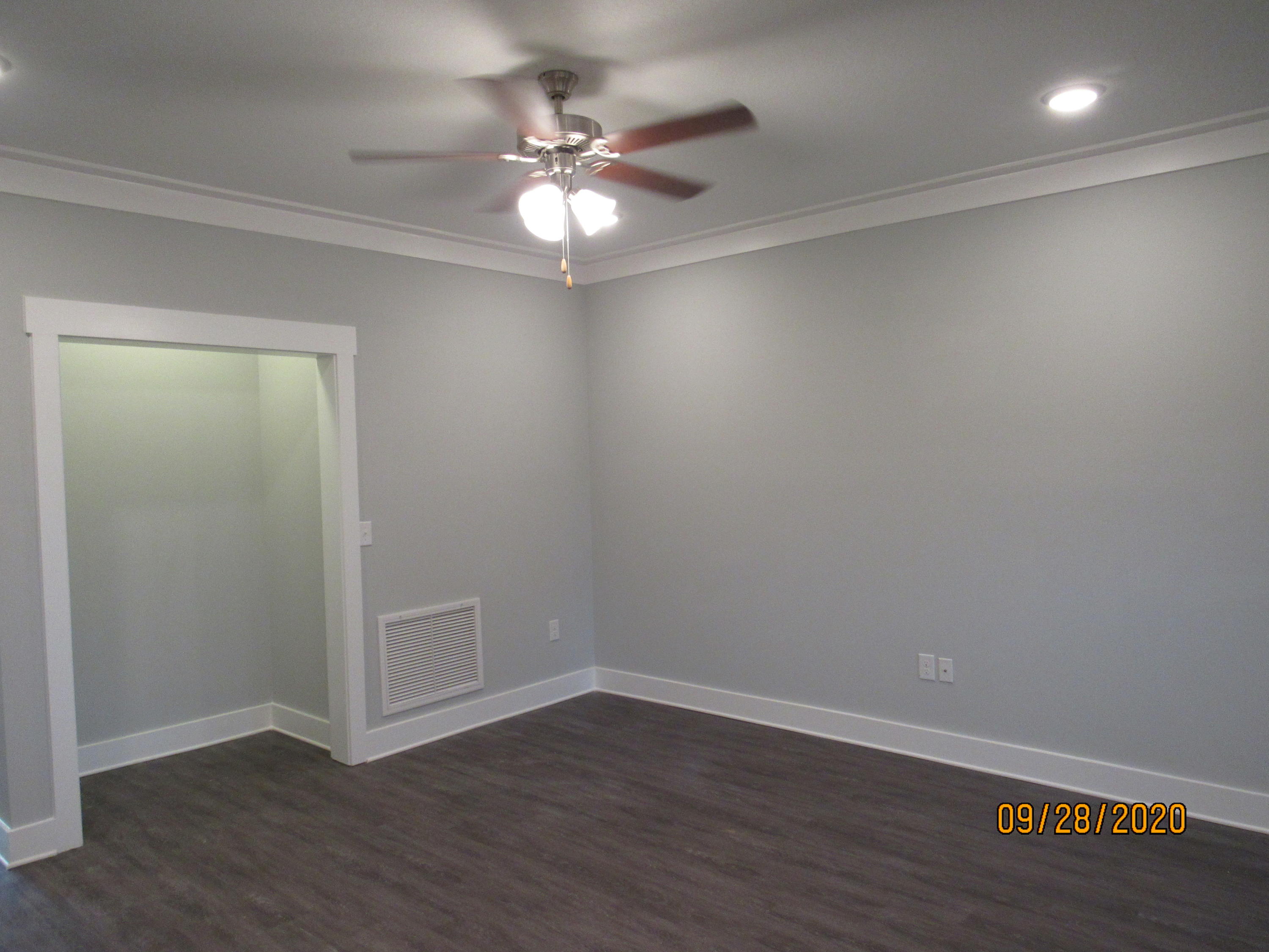 VERANDAS AT FREEPORT - Residential Lease