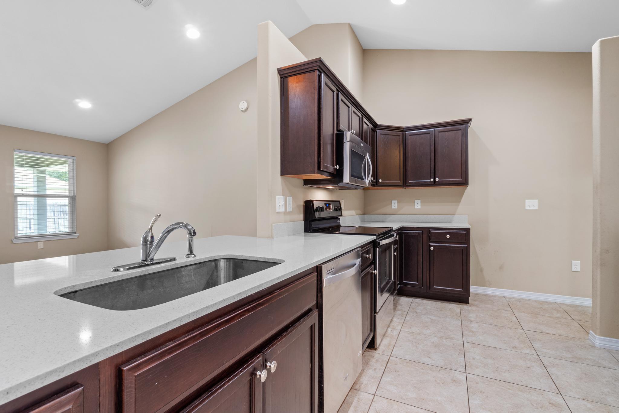 NAVARRE S/D 2ND ADDN - Residential
