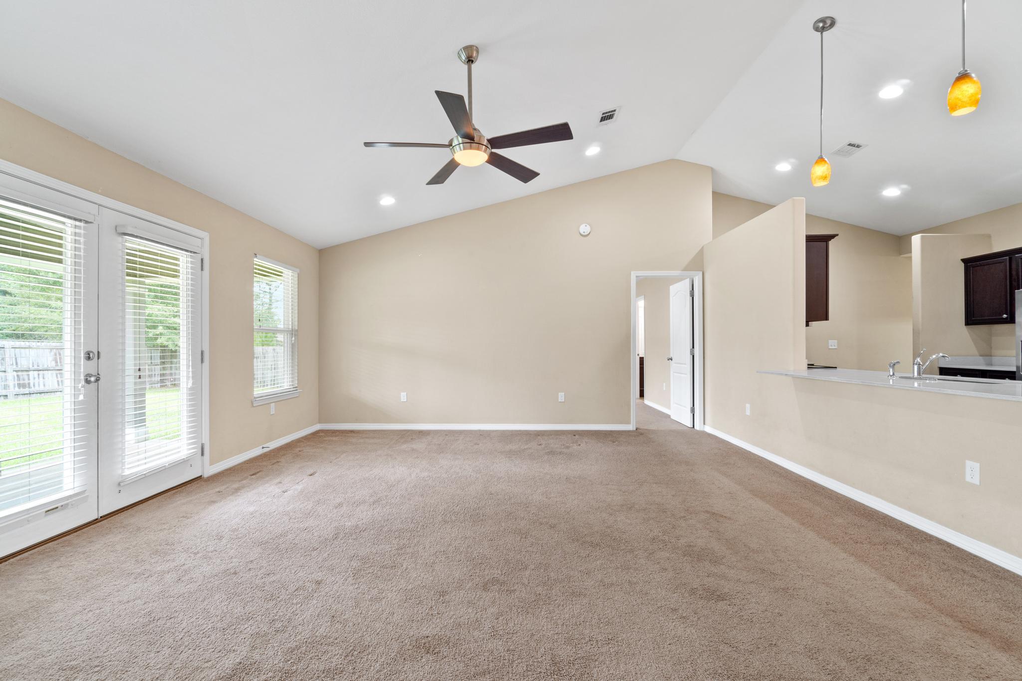 NAVARRE S/D 2ND ADDN - Residential