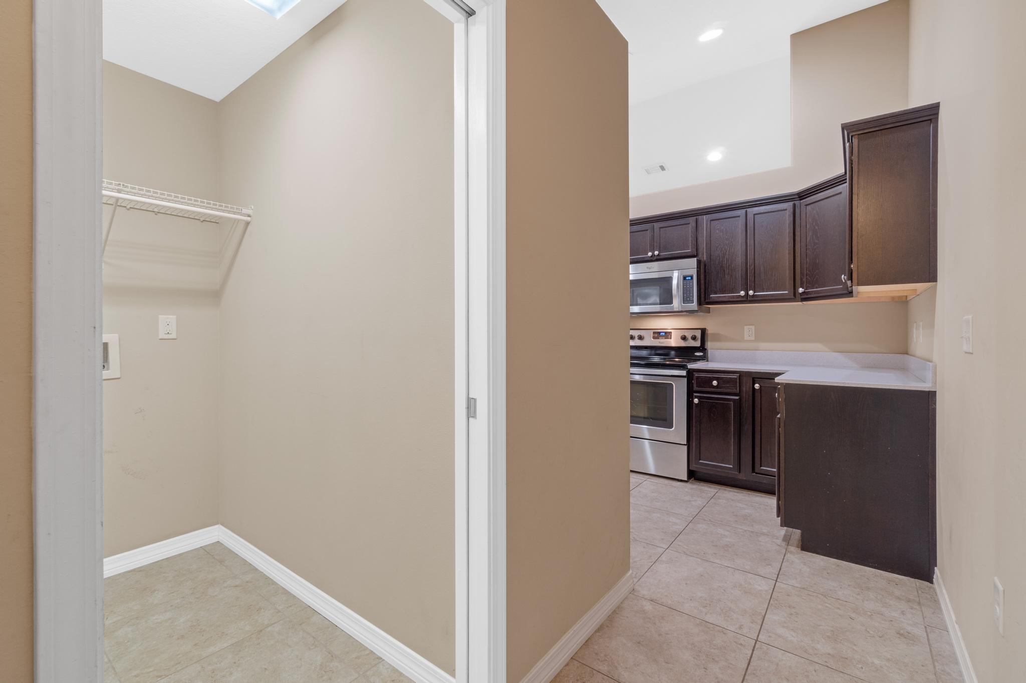 NAVARRE S/D 2ND ADDN - Residential