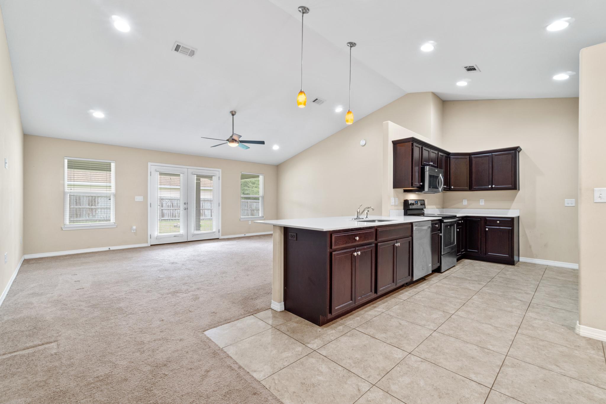 NAVARRE S/D 2ND ADDN - Residential