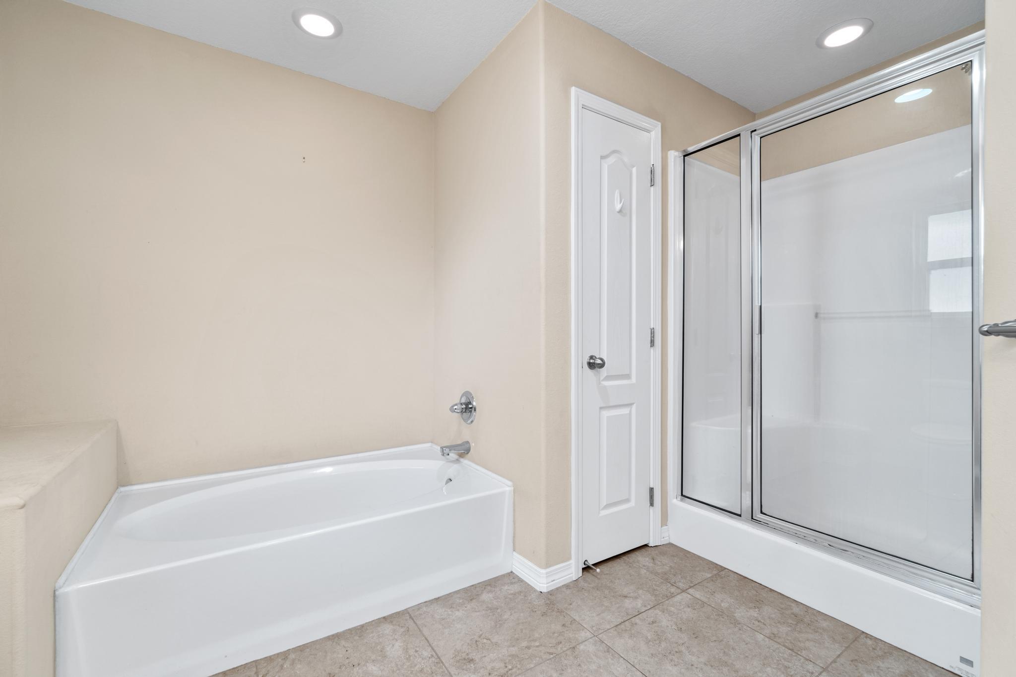 NAVARRE S/D 2ND ADDN - Residential